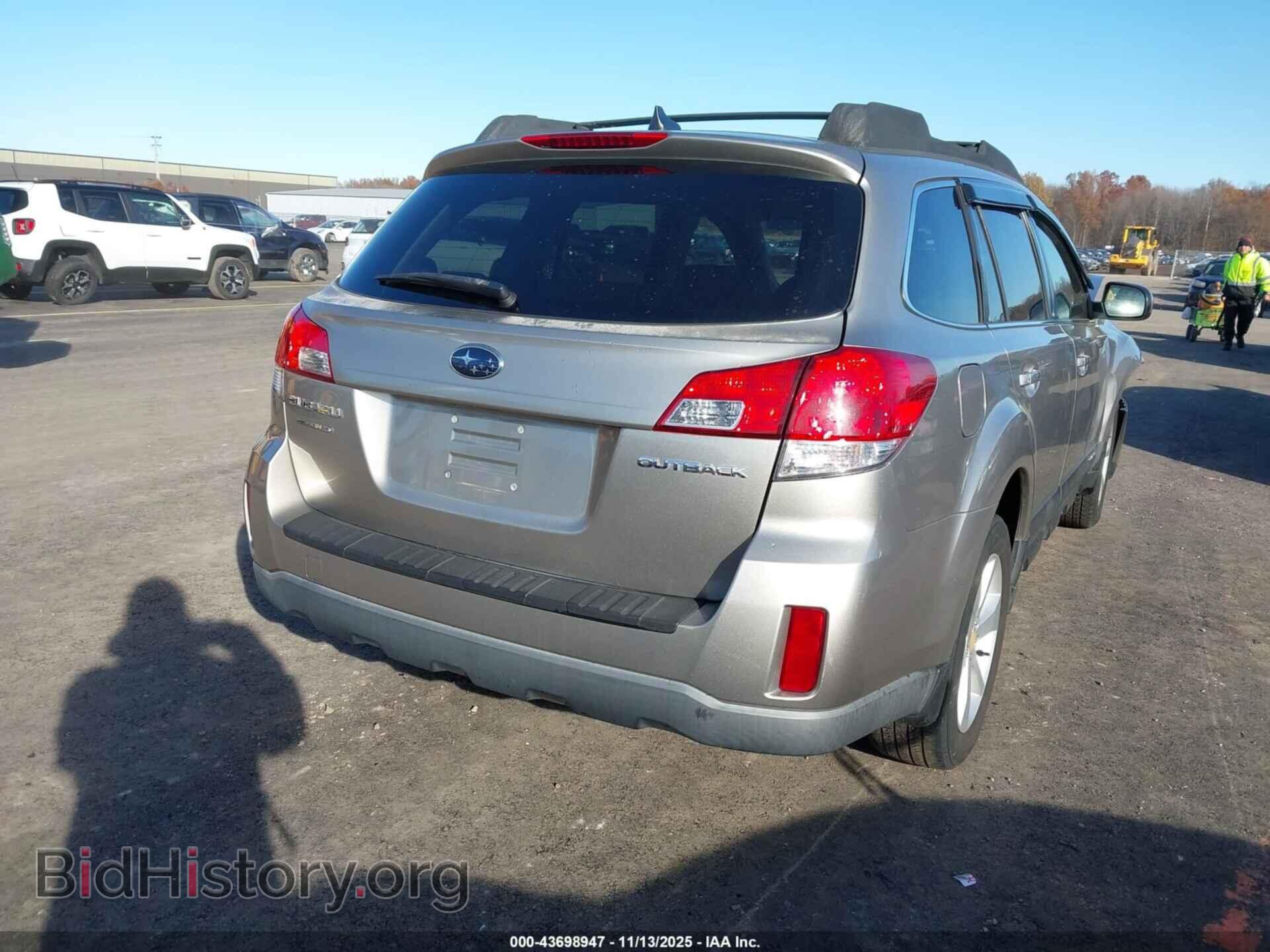 2014 SUBARU OUTBACK - VIN: 4S4BRCCC2E3292502 - Фото 4