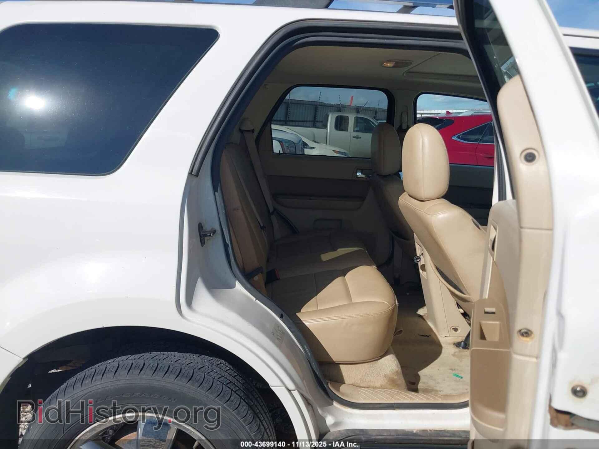 2011 FORD ESCAPE - VIN: 1FMCU9EG2BKA12570 - Фото 8