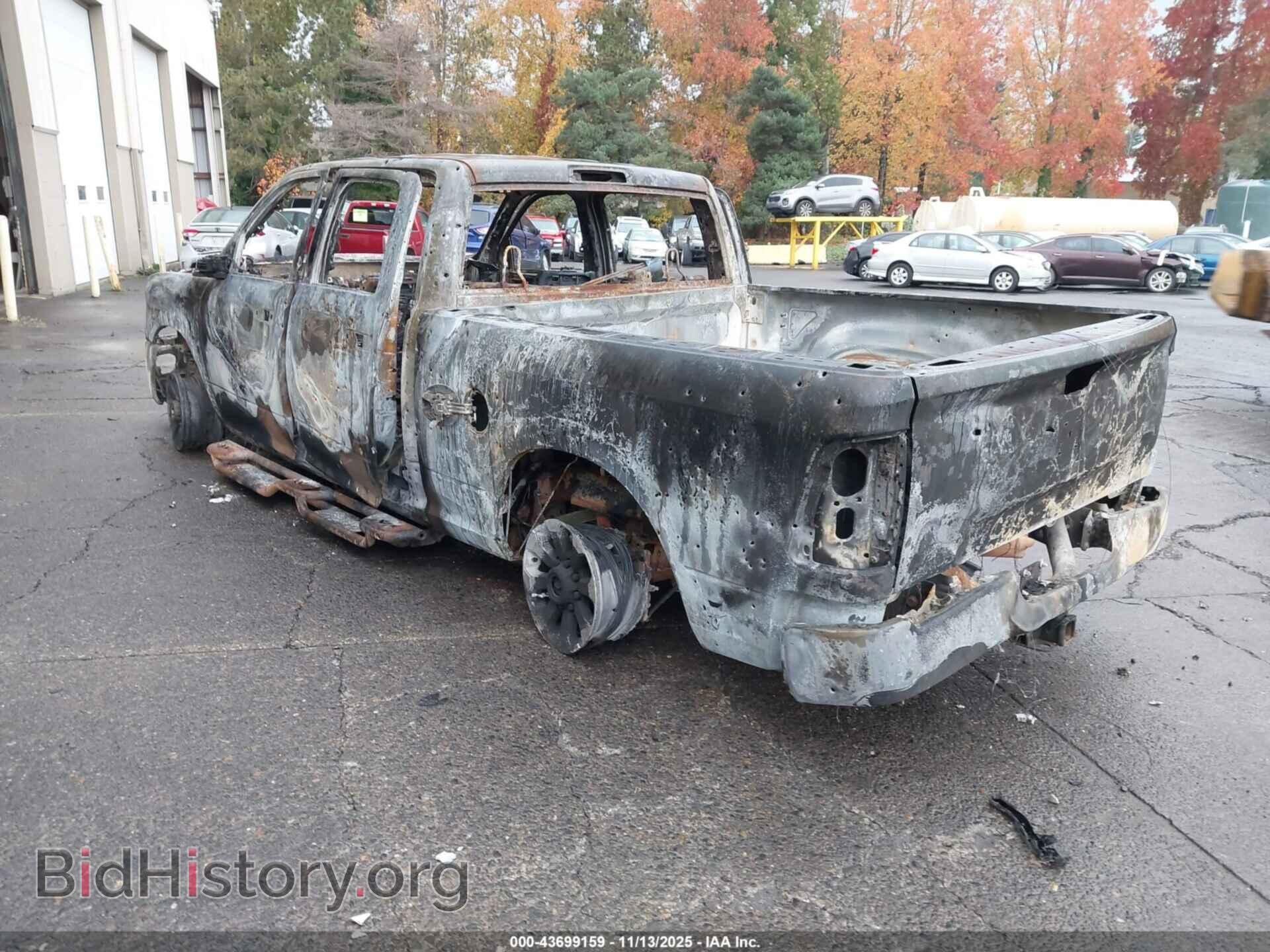 2024 RAM 2500 - VIN: 3C6TR5CJ0RG315580 - Фото 3