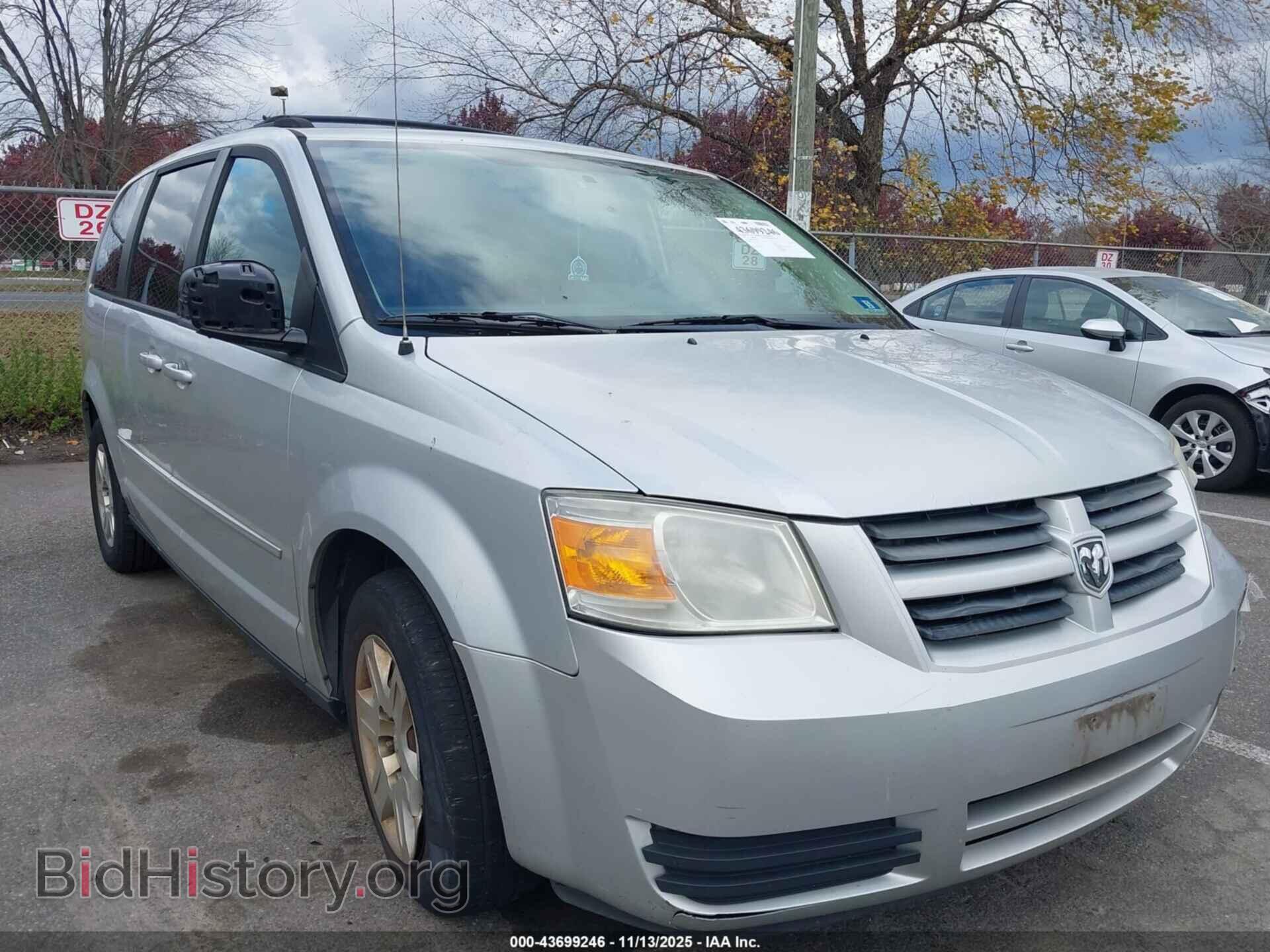 Photo 2D4RN4DE7AR161672 - DODGE GRAND CARAVAN 2010