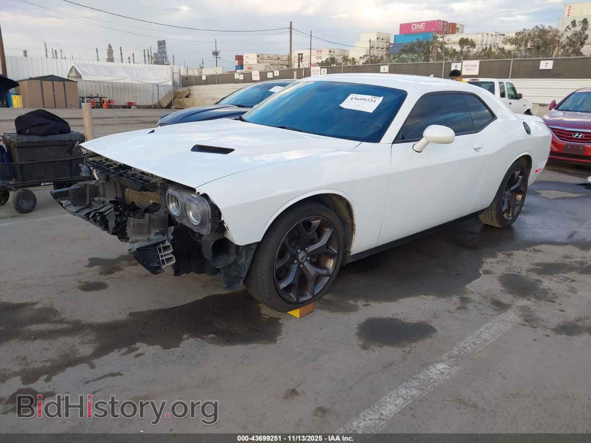 2018 DODGE CHALLENGER - VIN: 2C3CDZAG3JH202320 - Photo 2