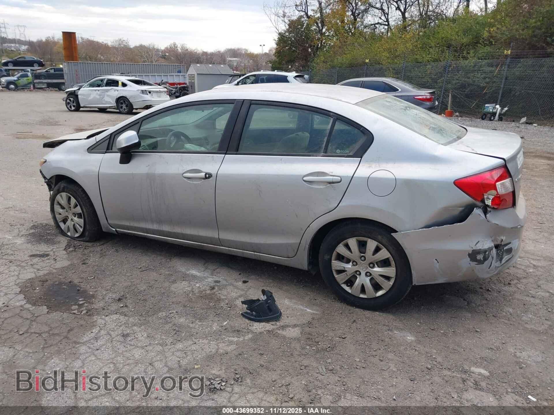 2012 HONDA CIVIC - VIN: 19XFB2F52CE342824 - Фото 3