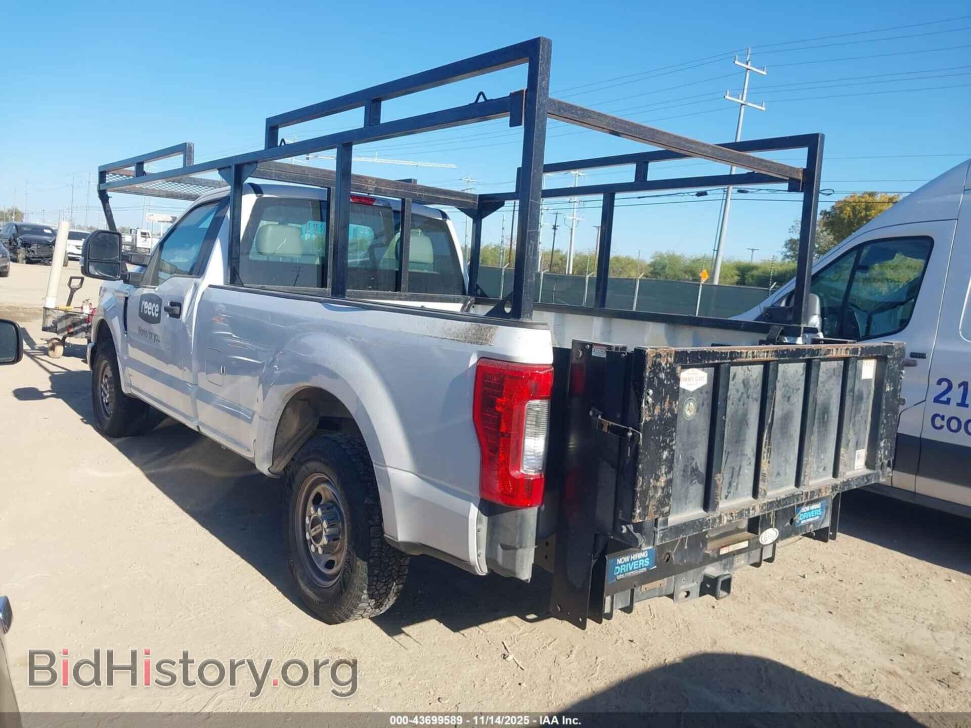 2017 FORD F-250 - VIN: 1FTBF2A6XHEB64960 - Фото 3