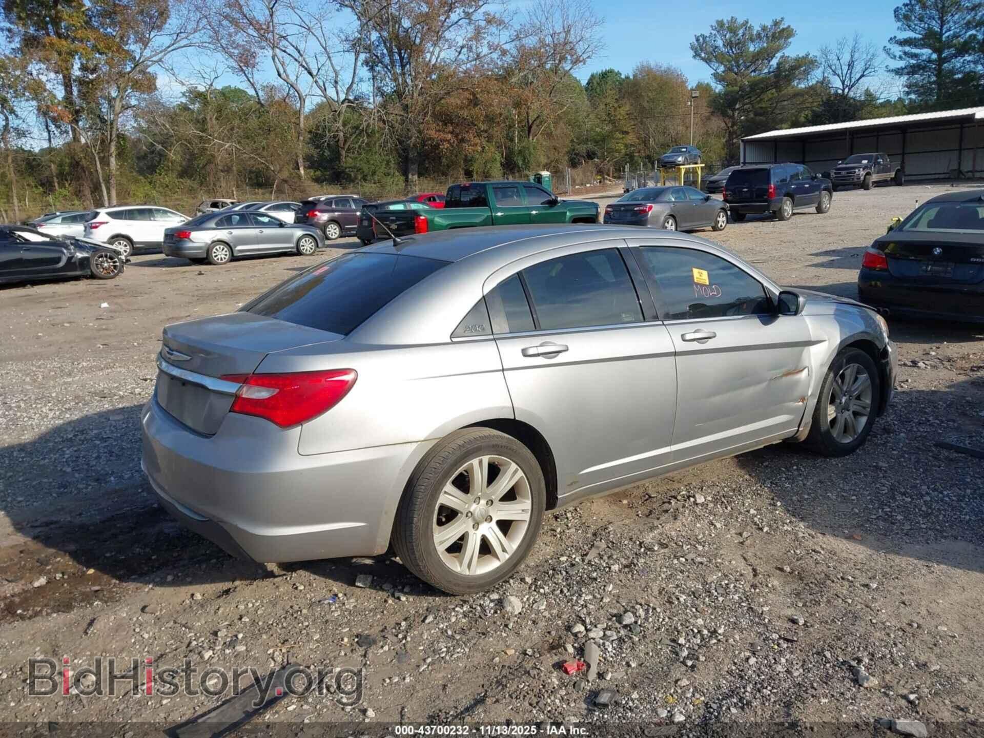 2013 CHRYSLER 200 - VIN: 1C3CCBAB5DN669331 - Photo 4