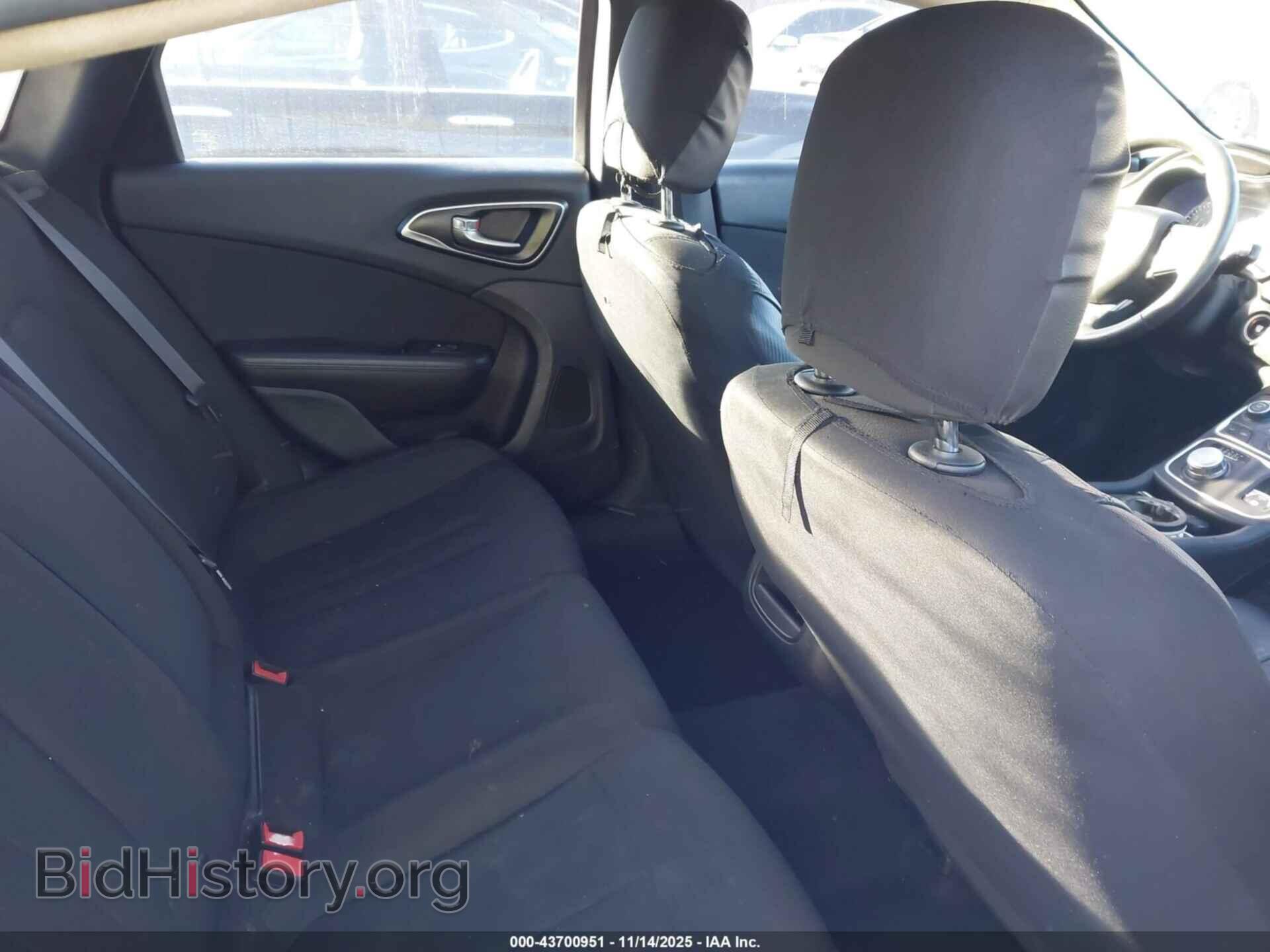 2016 CHRYSLER 200 - VIN: 1C3CCCAB1GN156488 - Фото 7