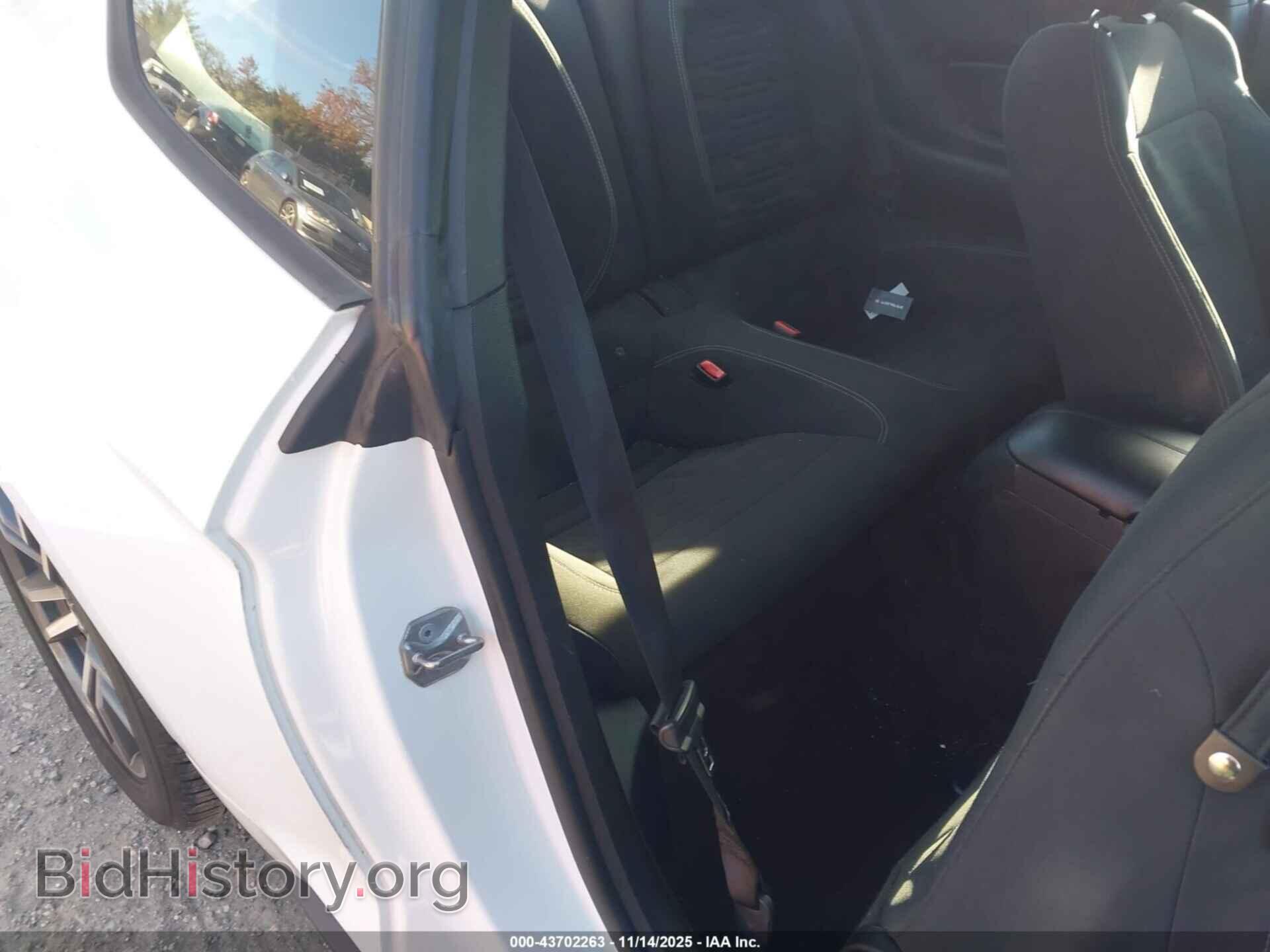 2016 FORD MUSTANG - VIN: 1FA6P8TH8G5201721 - Фото 8