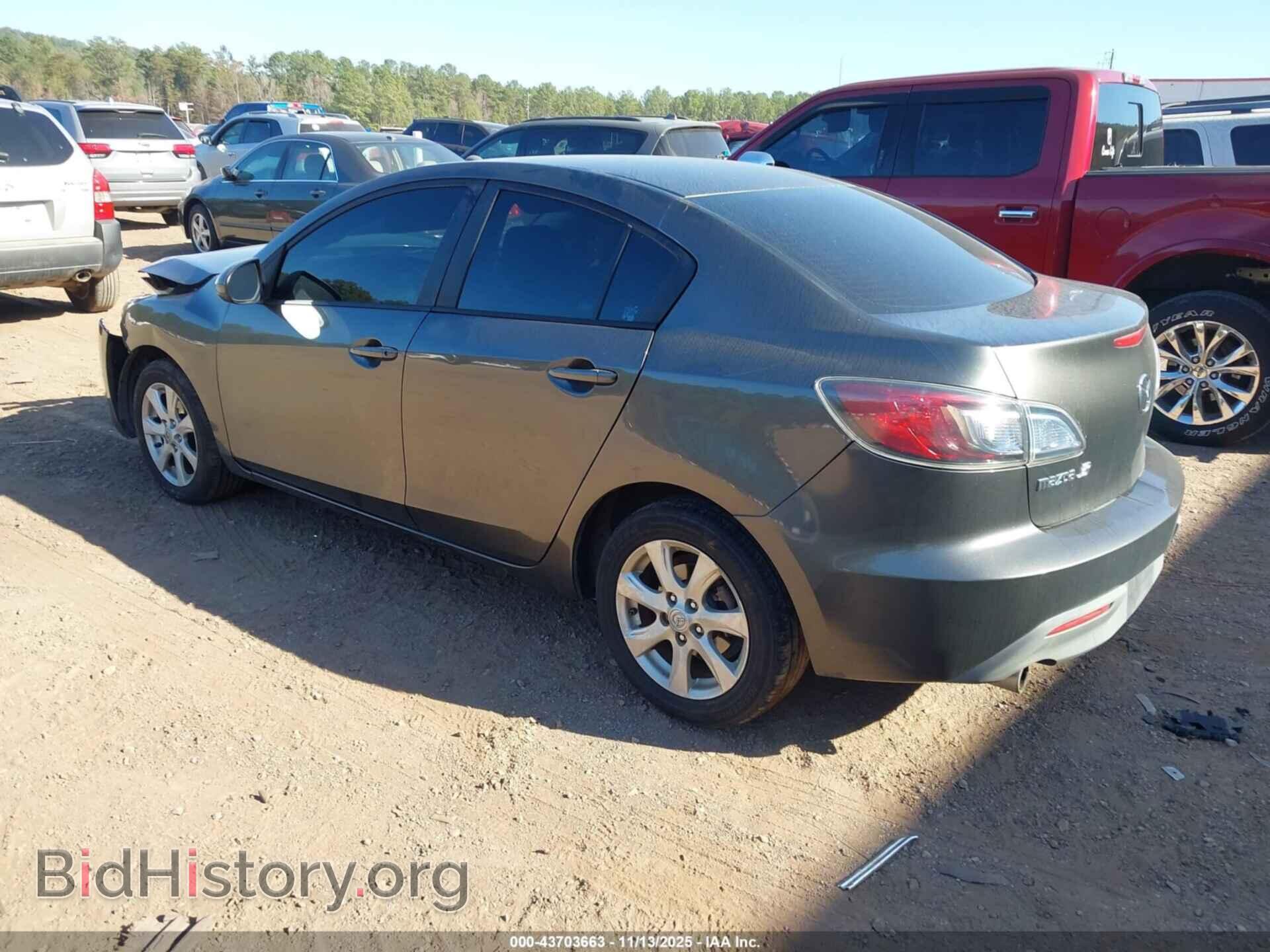 2011 MAZDA MAZDA3 - VIN: JM1BL1VF4B1400224 - Фото 3