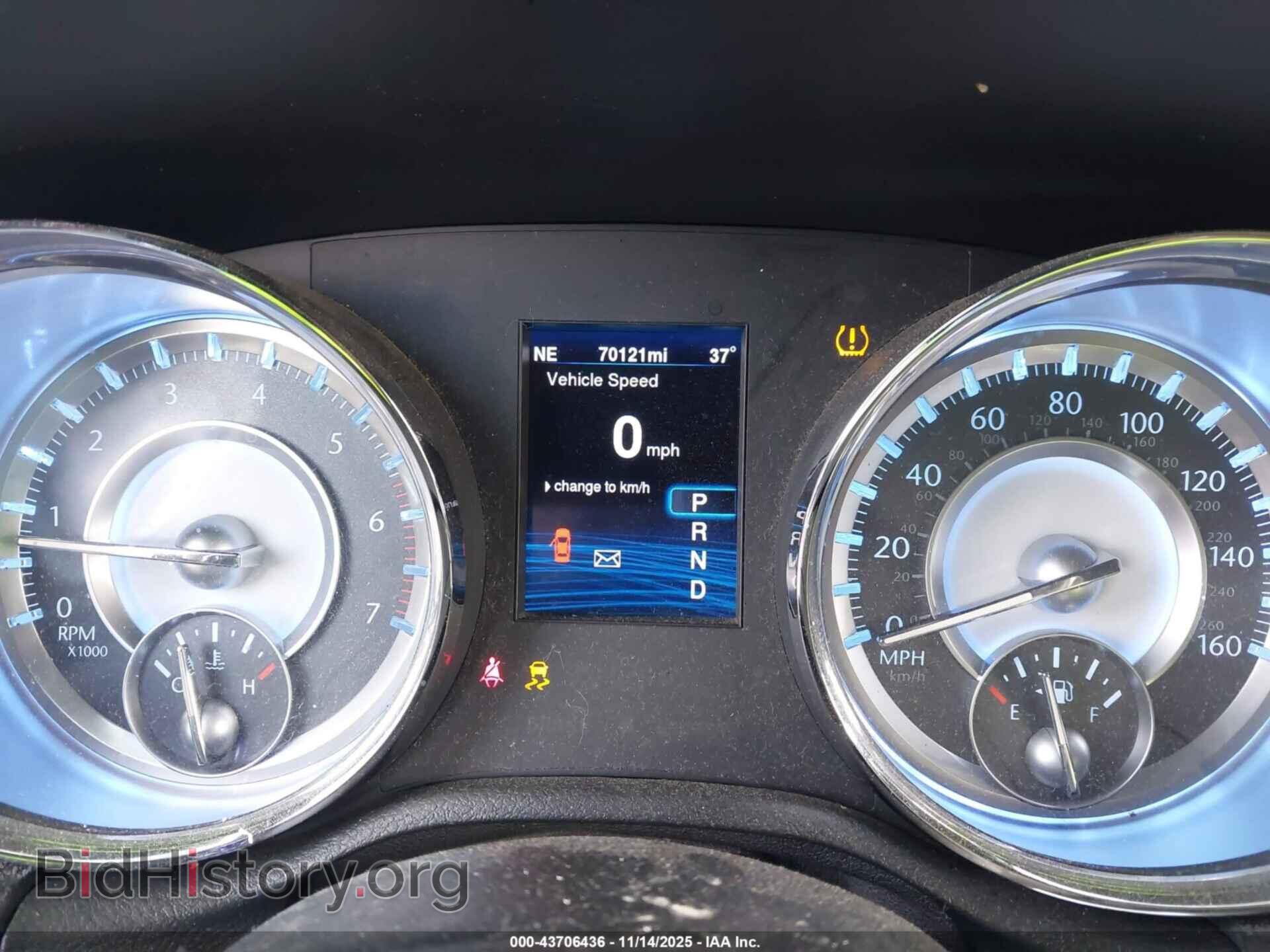 2014 CHRYSLER 300C - VIN: 2C3CCAET2EH181316 - Photo 7