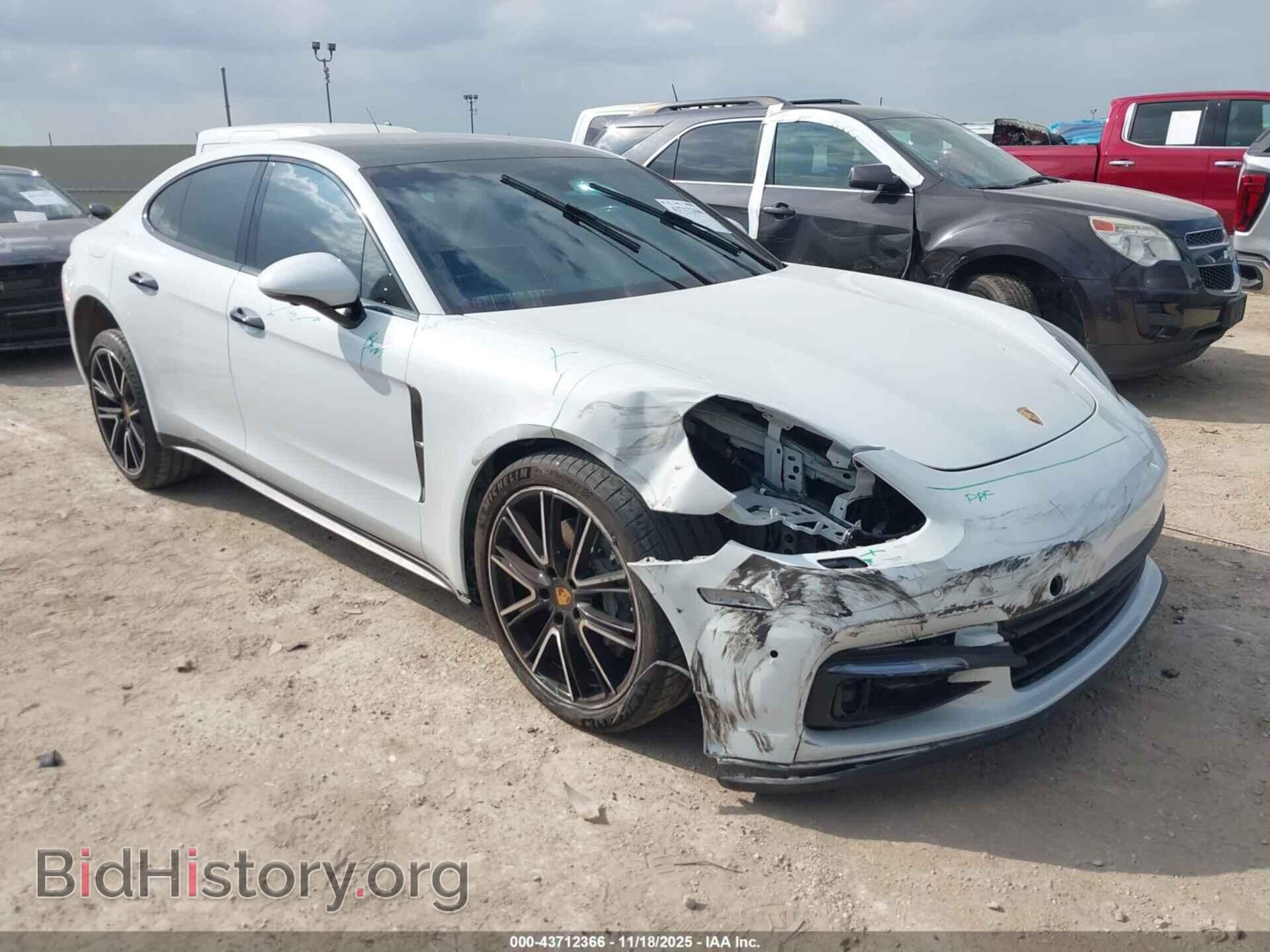 Photo WP0AB2A76JL131956 - PORSCHE PANAMERA 2018