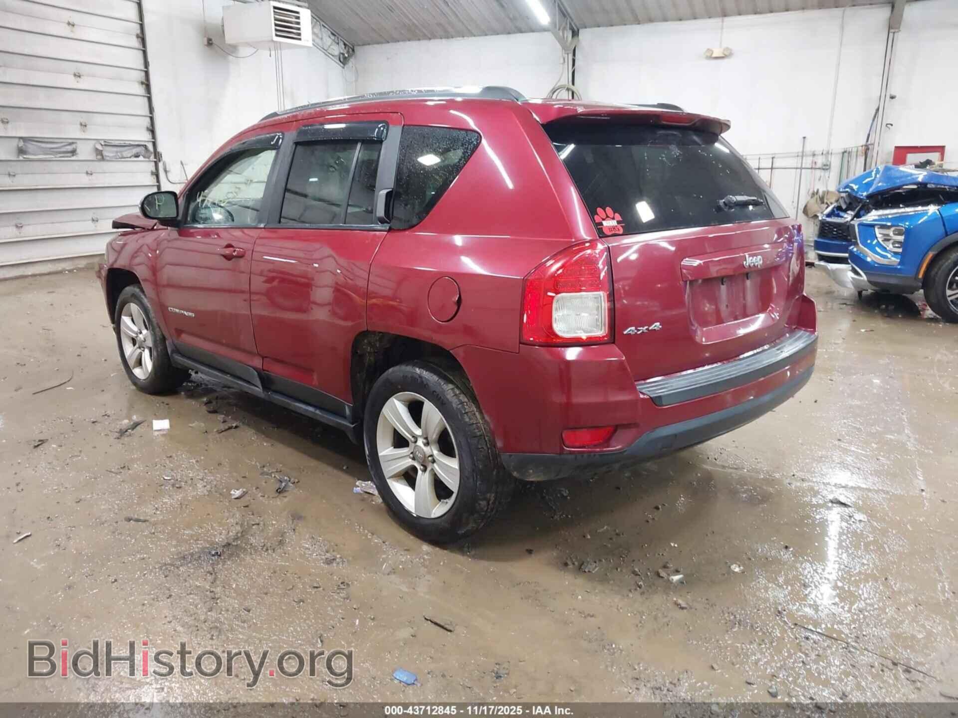 2011 JEEP COMPASS - VIN: 1J4NF1FB5BD164420 - Photo 3