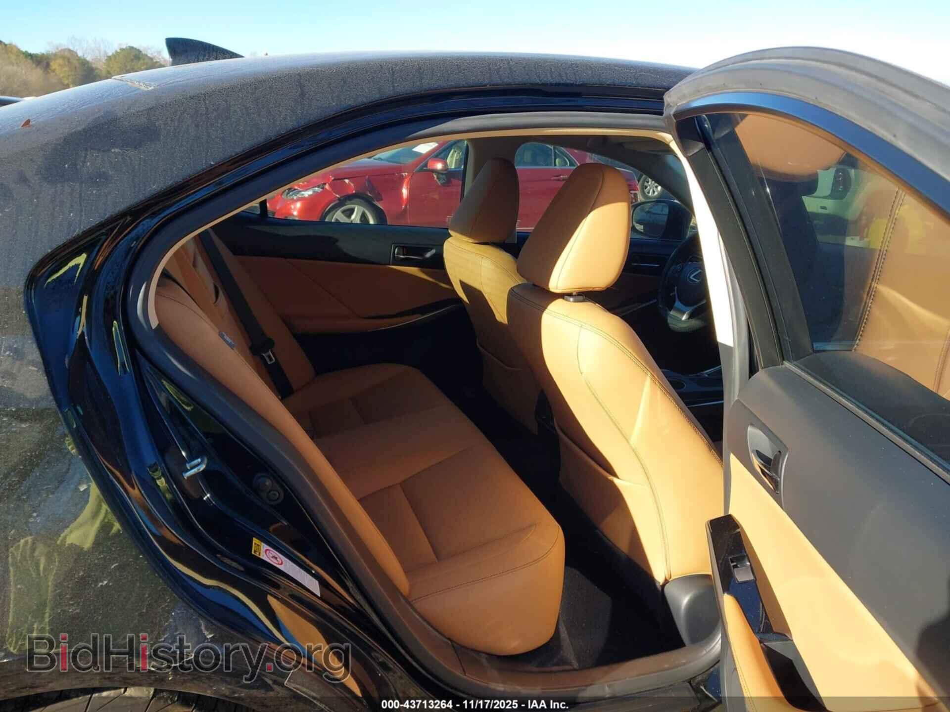 2016 LEXUS IS 200T - VIN: JTHBA1D26G5027920 - Фото 8