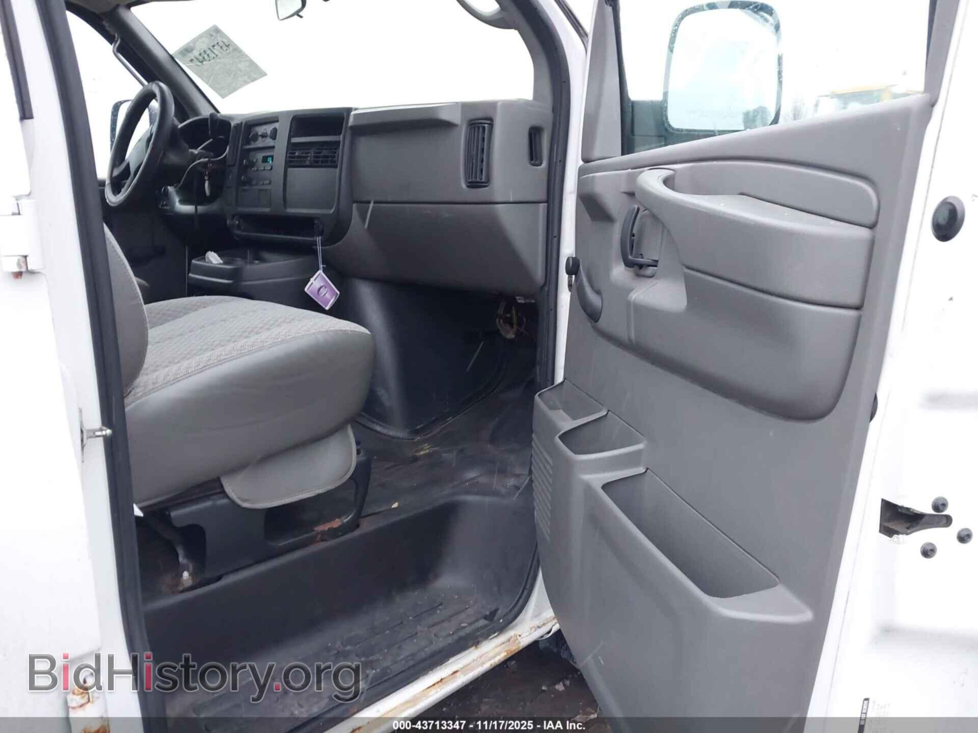 2005 GMC SAVANA - VIN: 1GTHG35U651228808 - Фото 5