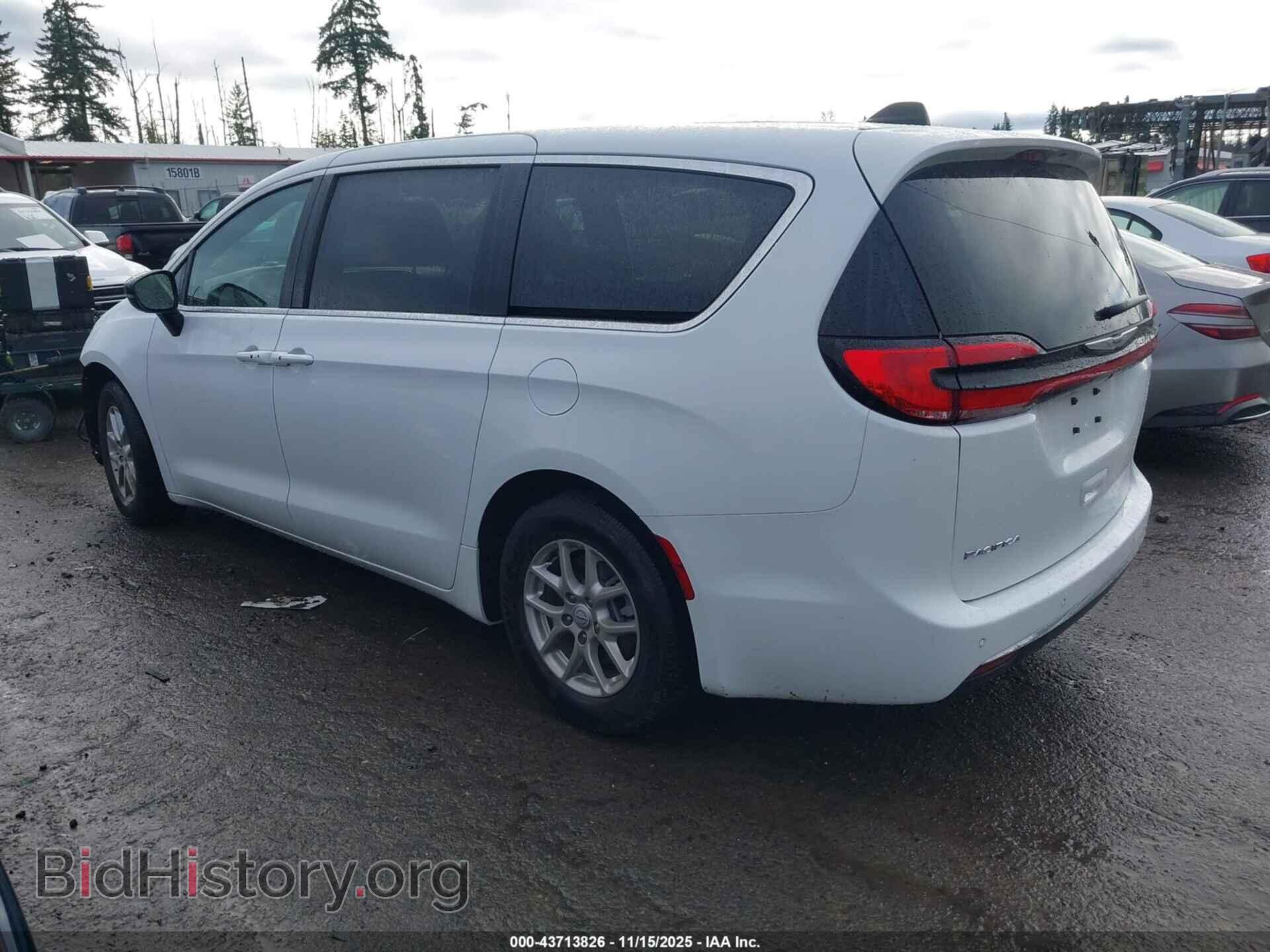 2025 CHRYSLER PACIFICA - VIN: 2C4RC1BG9SR584955 - Photo 3