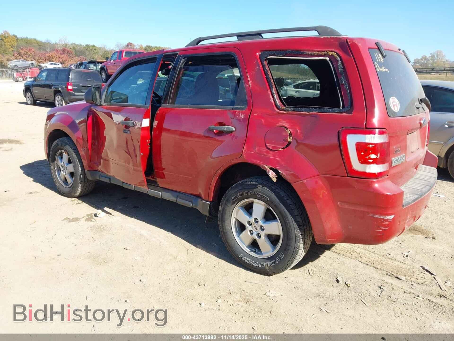 2011 FORD ESCAPE - VIN: 1FMCU9DG9BKB12795 - Фото 3