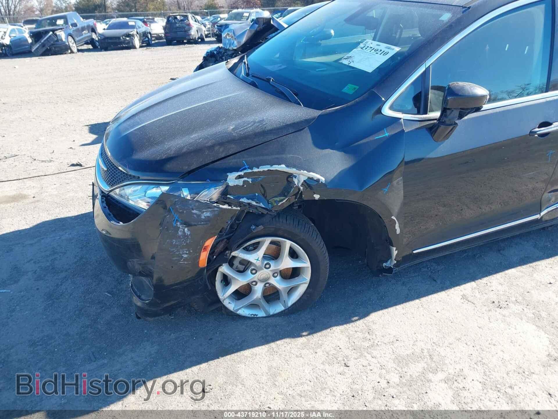 2017 CHRYSLER PACIFICA - VIN: 2C4RC1BG2HR810004 - Фото 6