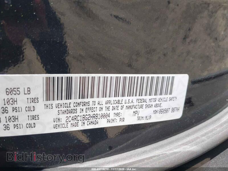 2017 Chrysler PACIFICA (VIN 2C4RC1BG2HR810004) — photo 9 of 16