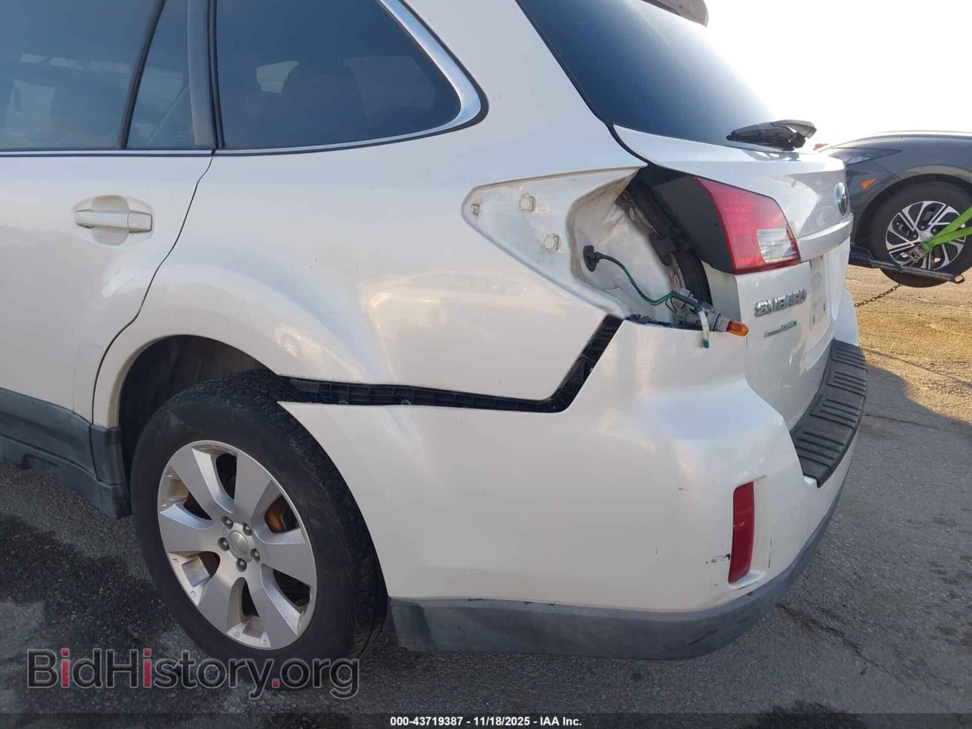 2011 SUBARU OUTBACK - VIN: 4S4BRBFC4B3355858 - Фото 6