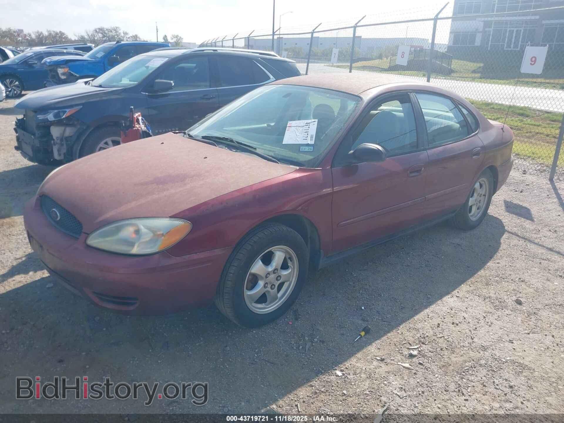 2005 FORD TAURUS - VIN: 1FAFP53205A174660 - Photo 2