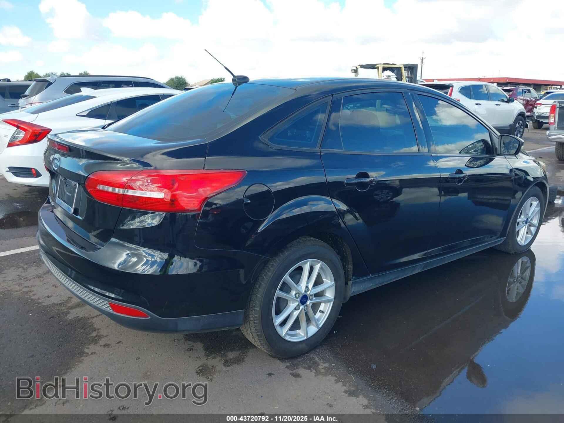 2017 FORD FOCUS - VIN: 1FADP3F2XHL334589 - Фото 4