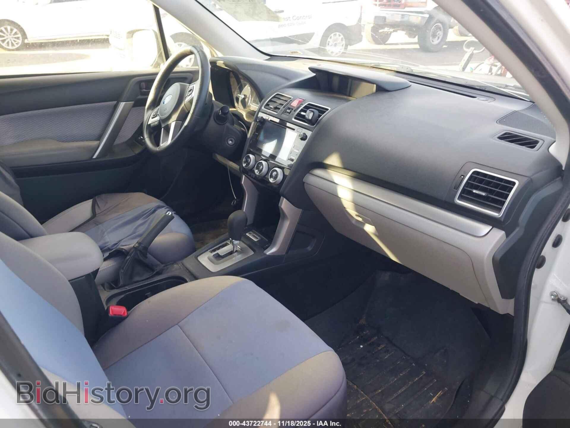 2017 SUBARU FORESTER - VIN: JF2SJAGC4HH466038 - Фото 5