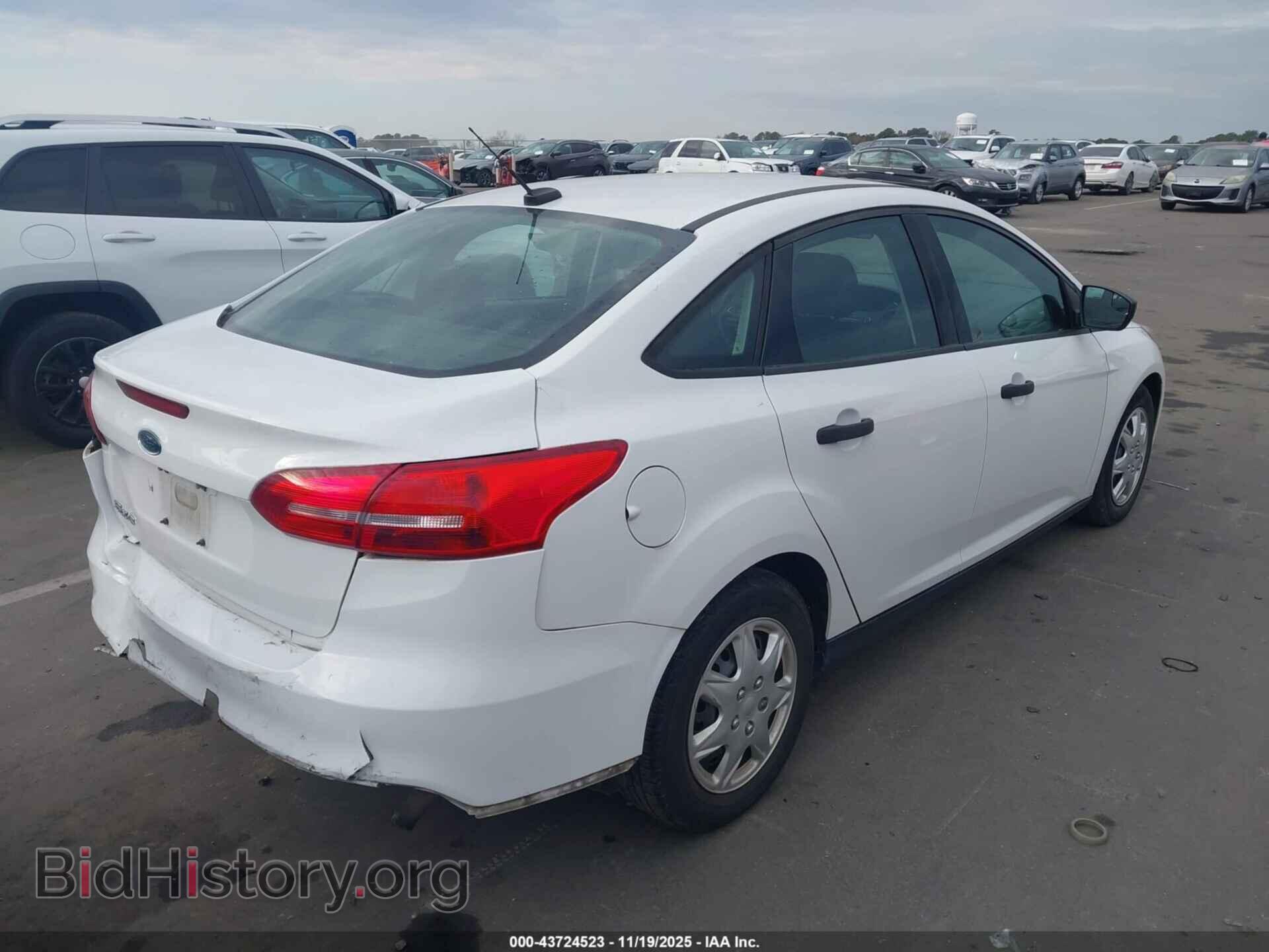 2017 FORD FOCUS - VIN: 1FADP3E25HL322061 - Фото 4