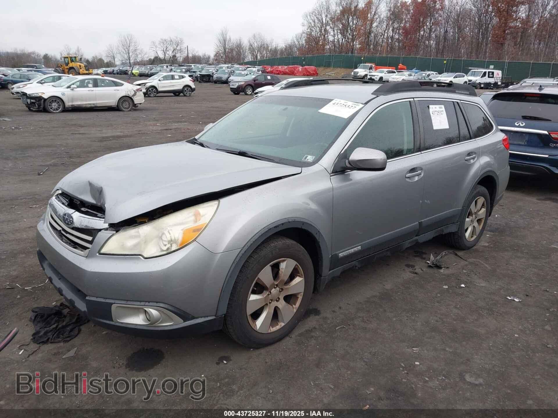 2011 SUBARU OUTBACK - VIN: 4S4BRBCC7B3369421 - Фото 2