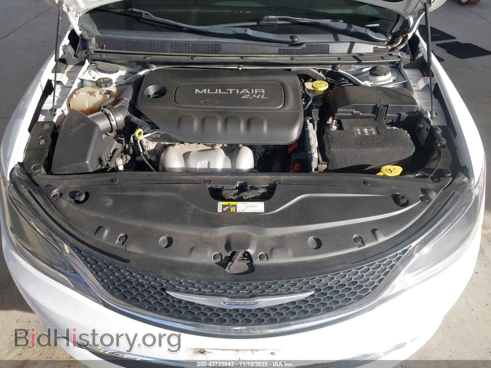 2016 CHRYSLER 200 - VIN: 1C3CCCABXGN151841 - Фото 10