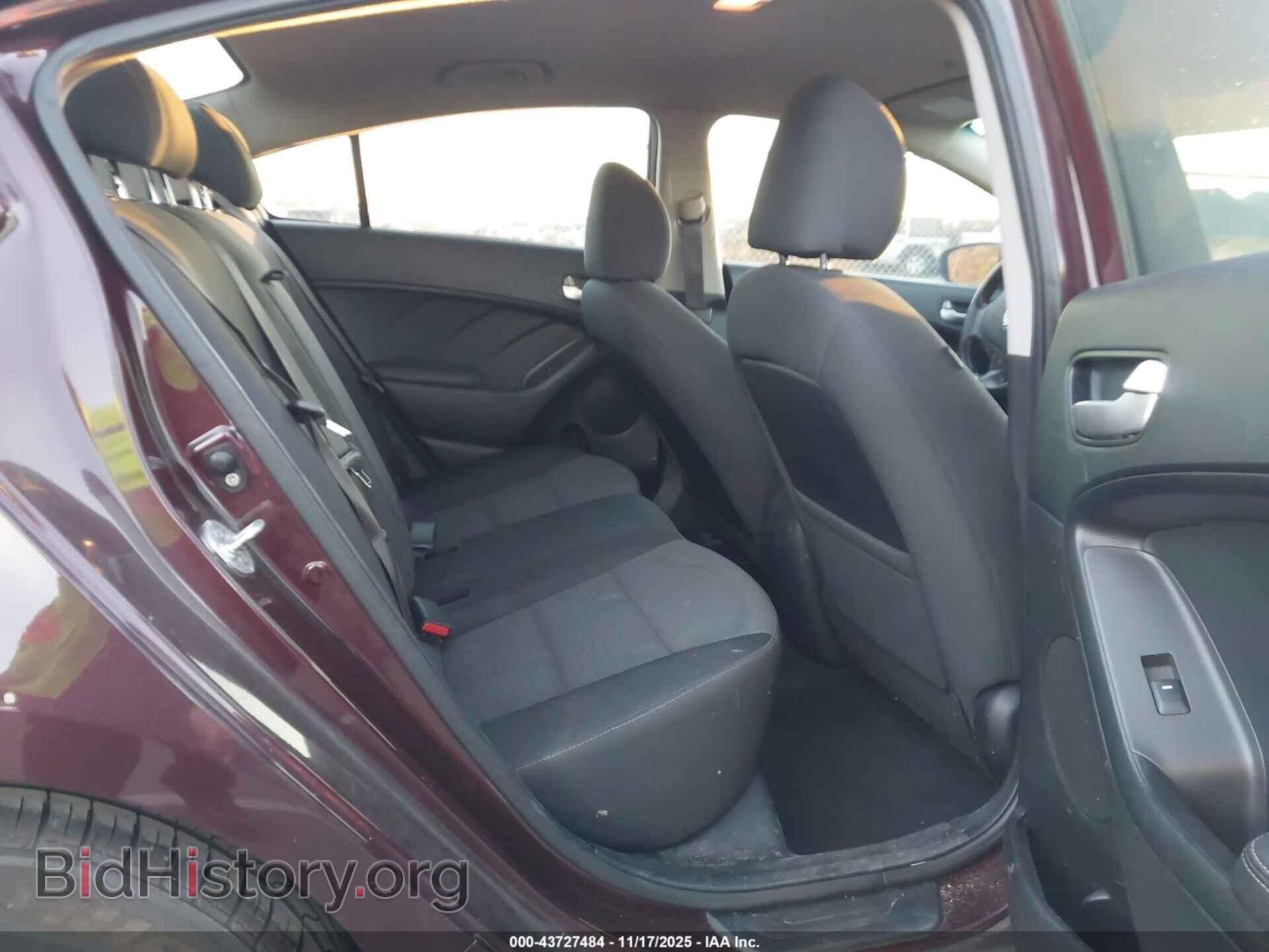 2017 KIA FORTE - VIN: 3KPFL4A70HE059265 - Фото 8