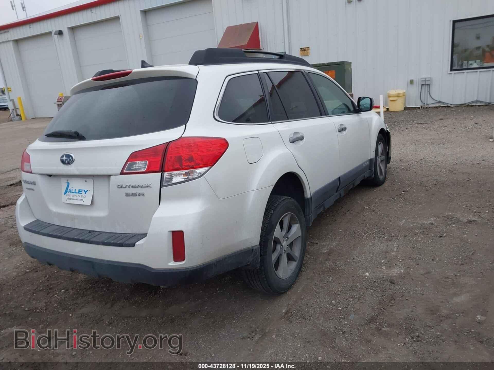 2014 SUBARU OUTBACK - VIN: 4S4BRDPC8E2201738 - Photo 4