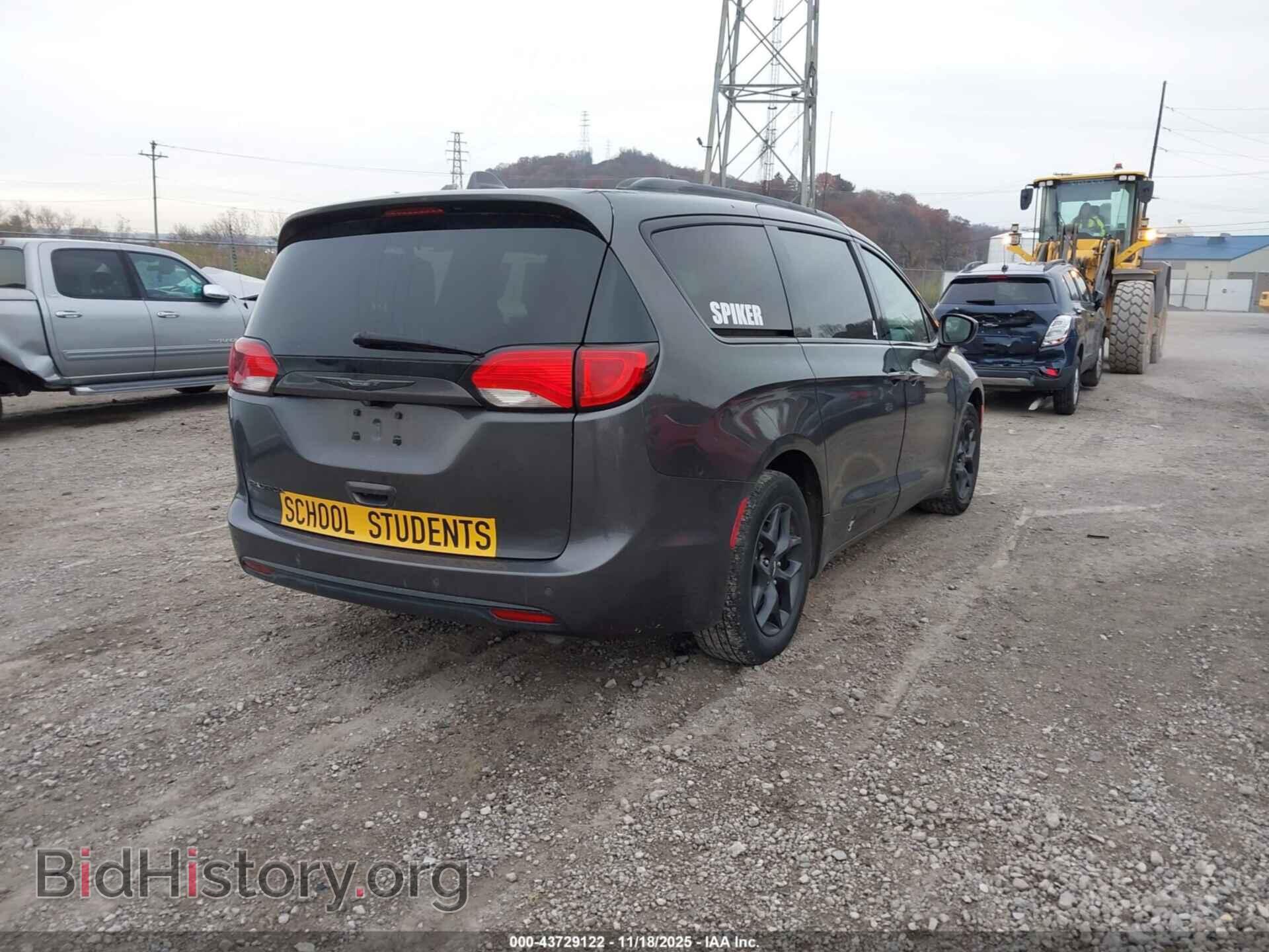 2019 CHRYSLER PACIFICA - VIN: 2C4RC1EG9KR522483 - Фото 4