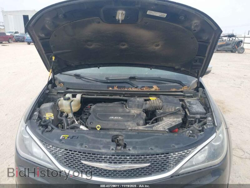 2017 Chrysler PACIFICA (VIN 2C4RC1GG3HR531363) — фото 10 из 16