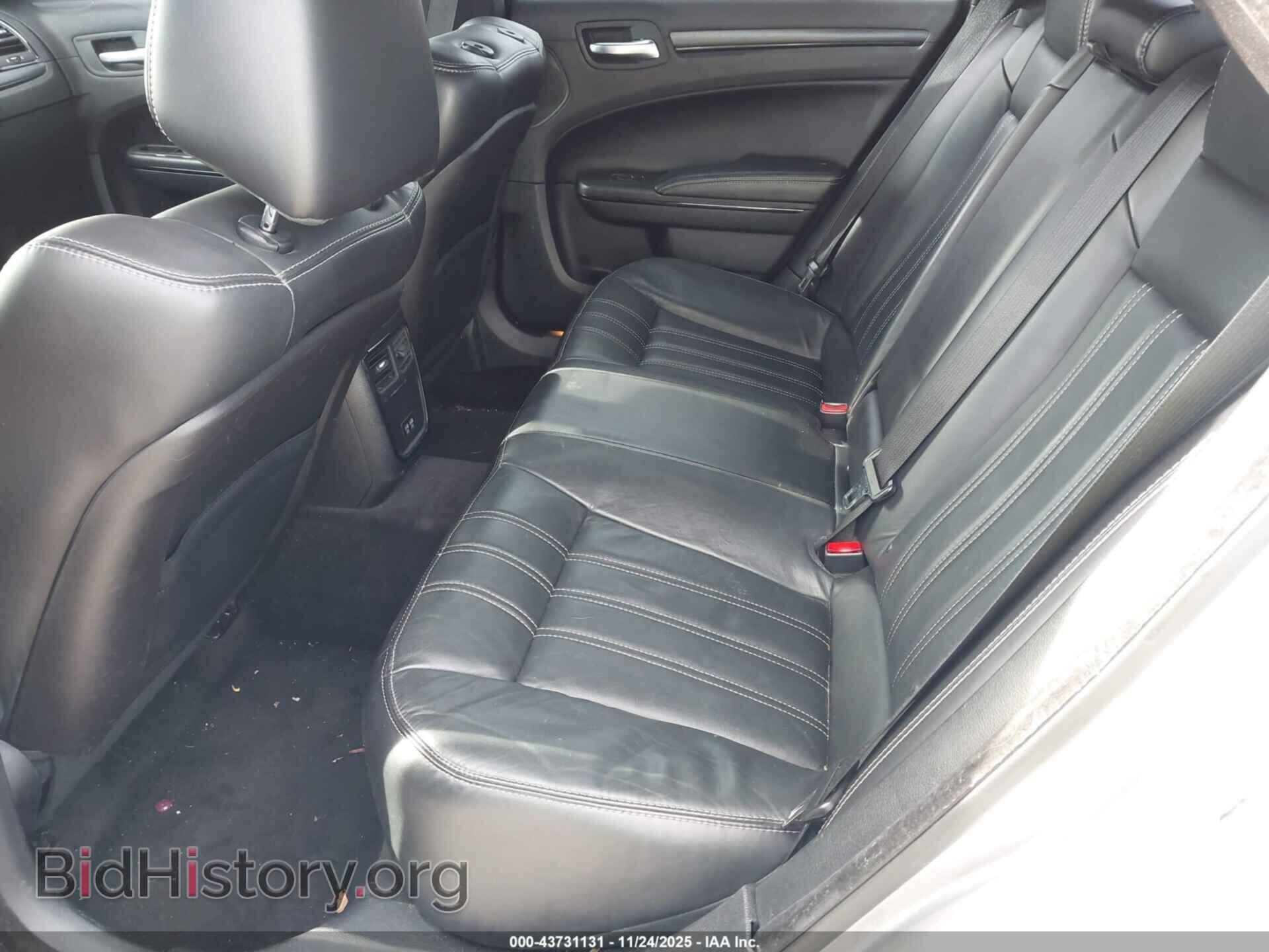 2015 CHRYSLER 300 - VIN: 2C3CCAGG7FH876263 - Фото 8