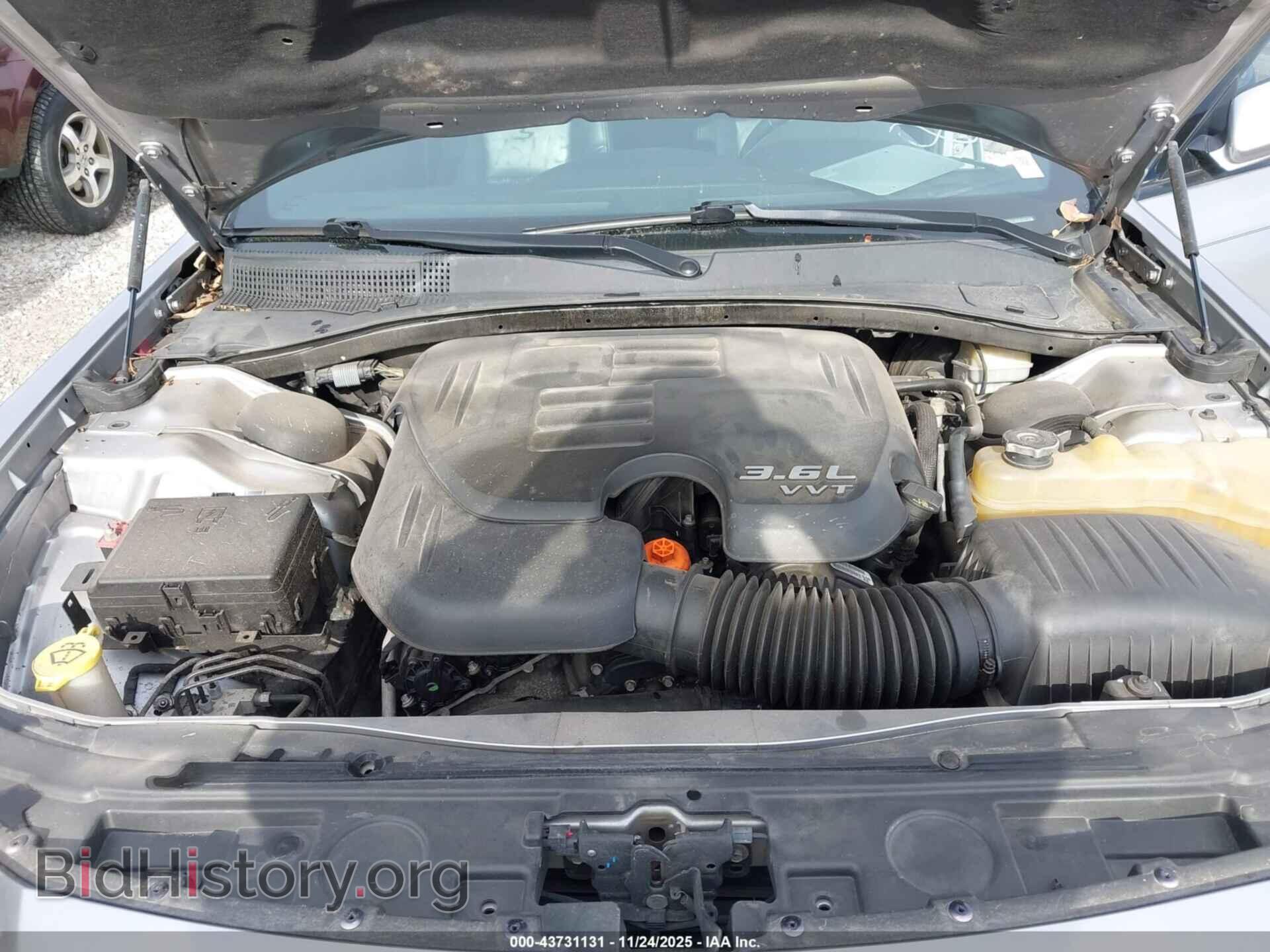 2015 CHRYSLER 300 - VIN: 2C3CCAGG7FH876263 - Фото 10