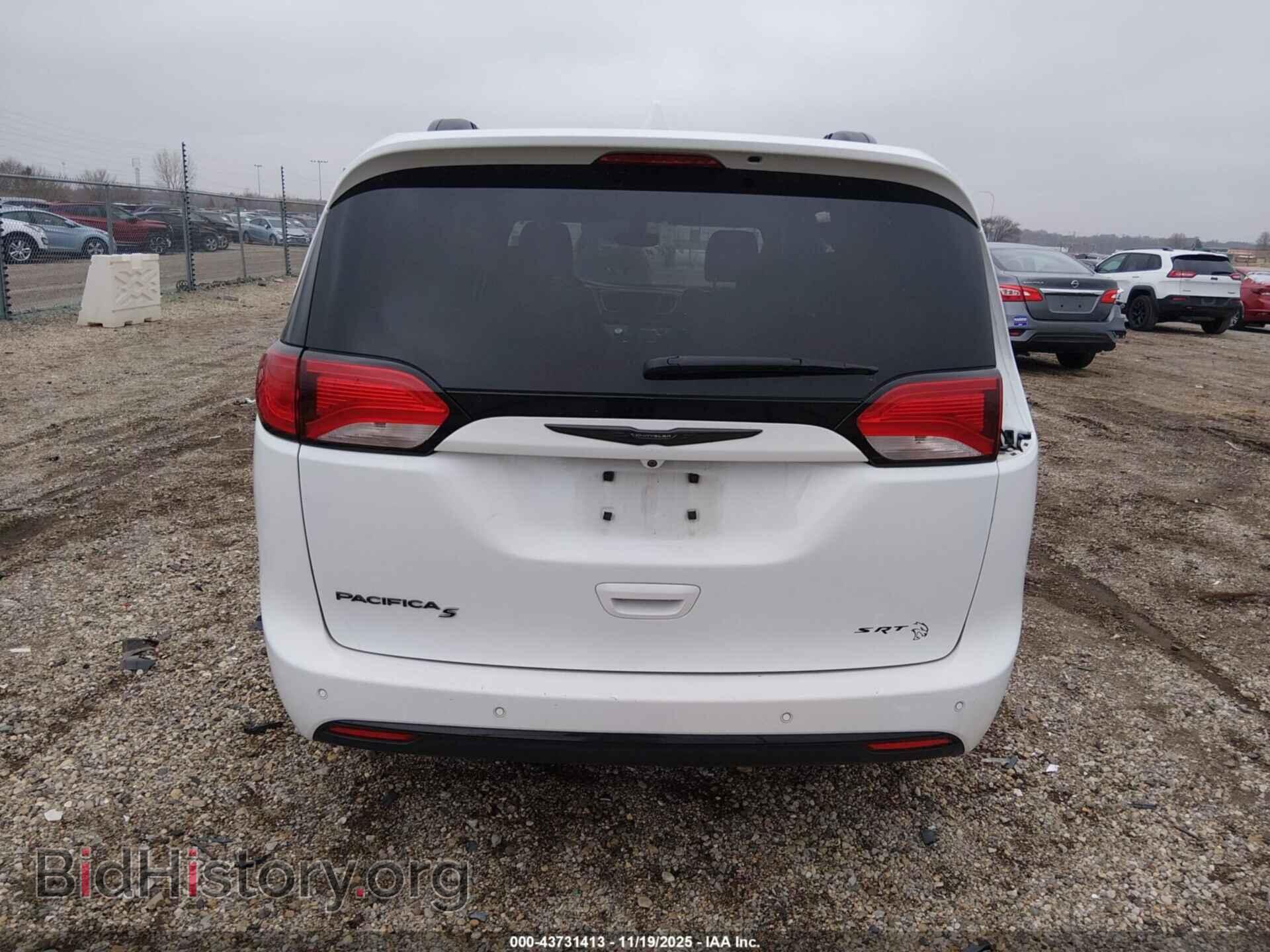 2018 CHRYSLER PACIFICA - VIN: 2C4RC1EG8JR338070 - Фото 17