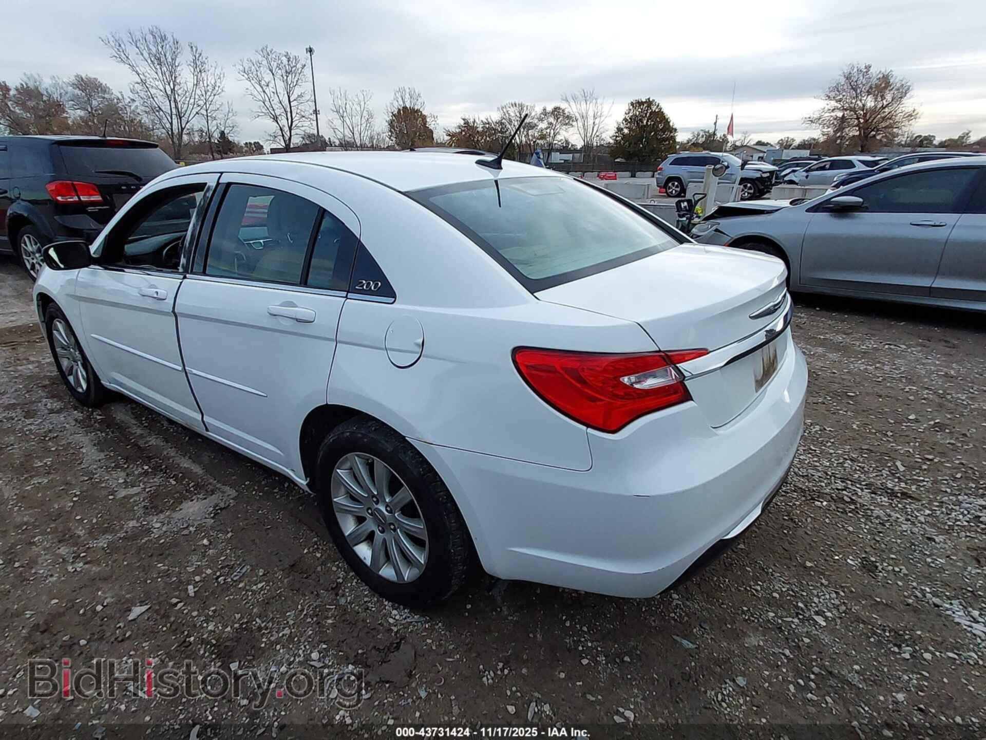 2012 CHRYSLER 200 - VIN: 1C3CCBBB0CN190652 - Photo 3