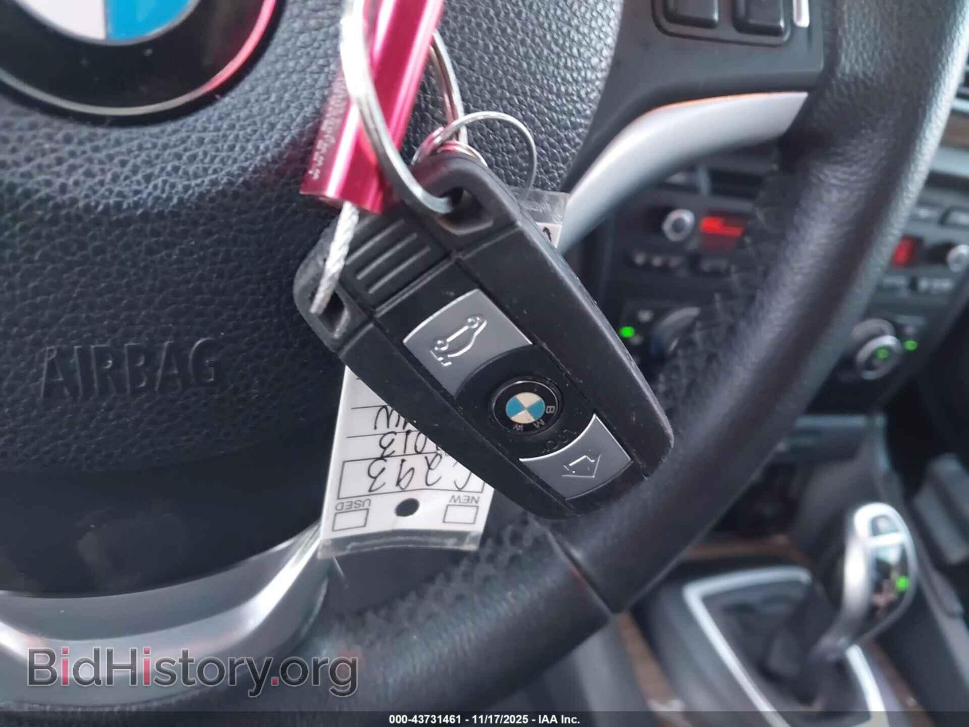 2013 BMW X1 - VIN: WBAVM1C52DVL64403 - Фото 11