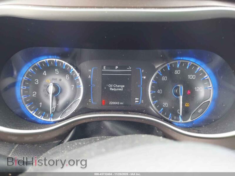 2018 Chrysler PACIFICA (VIN 2C4RC1BG0JR312079) — фото 7 из 20