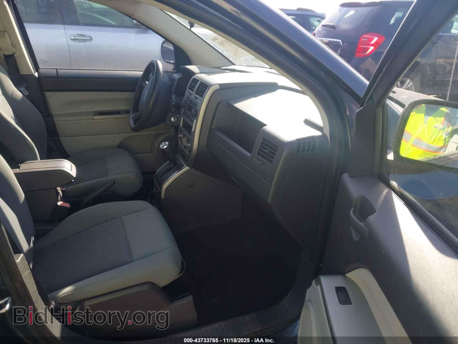 2007 JEEP COMPASS - VIN: 1J8FT47W87D204477 - Фото 5