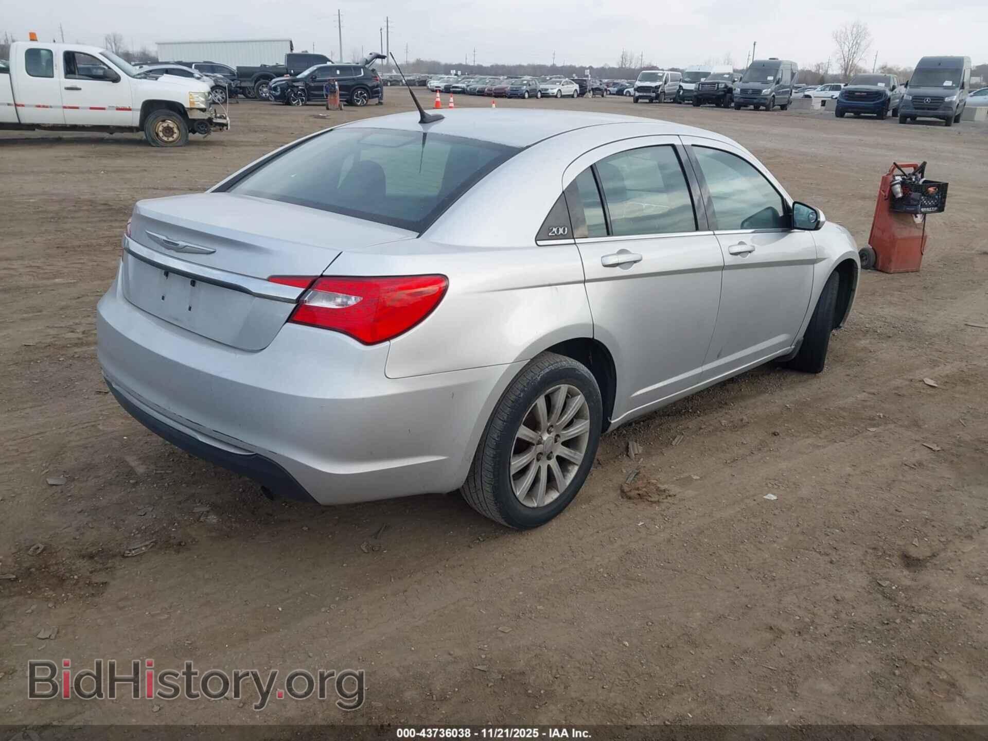 2011 CHRYSLER 200 - VIN: 1C3BC1FB8BN532864 - Фото 4