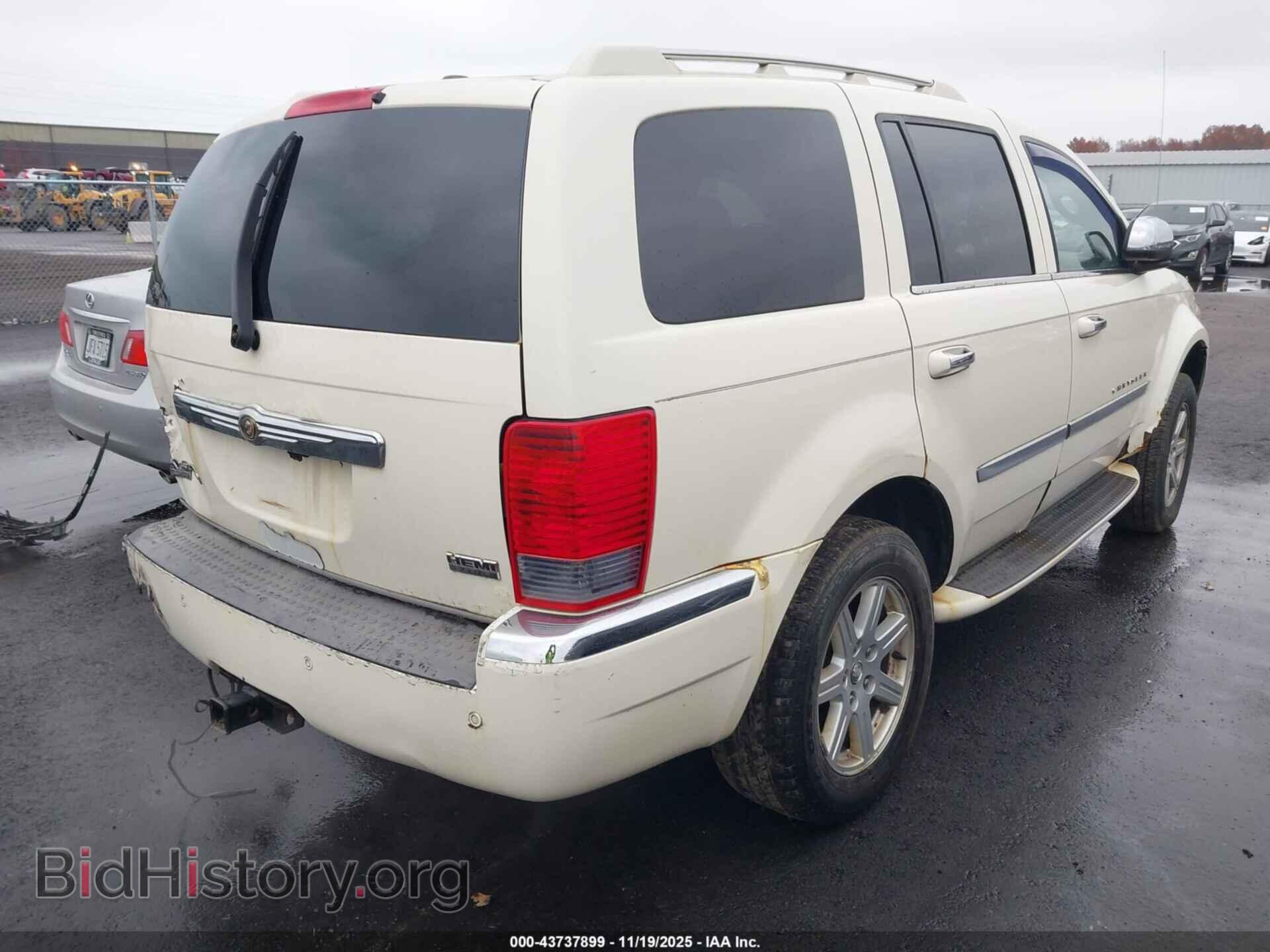 2008 CHRYSLER ASPEN - VIN: 1A8HW58218F111663 - Photo 4