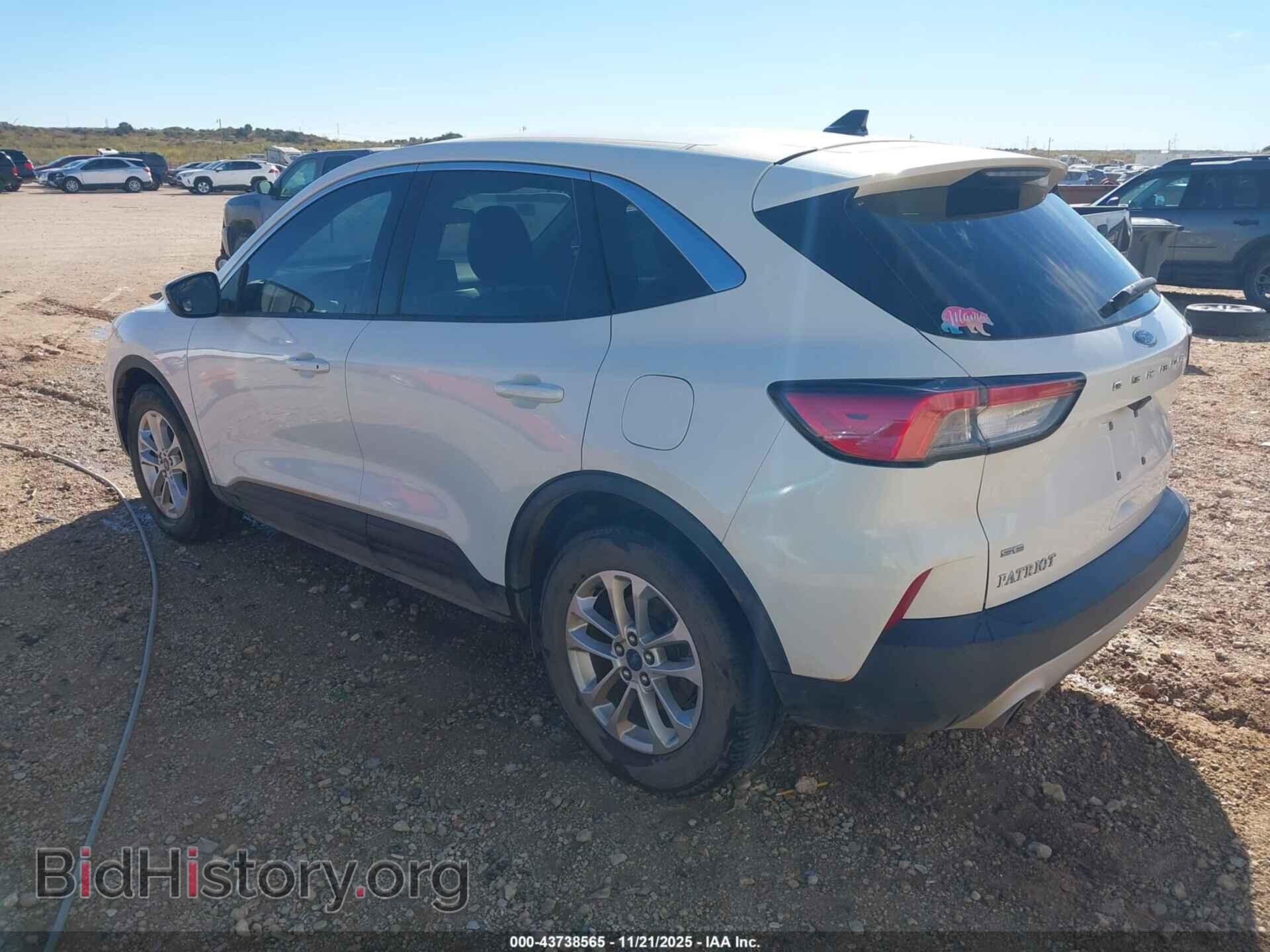 2020 FORD ESCAPE - VIN: 1FMCU0G64LUA31966 - Фото 3