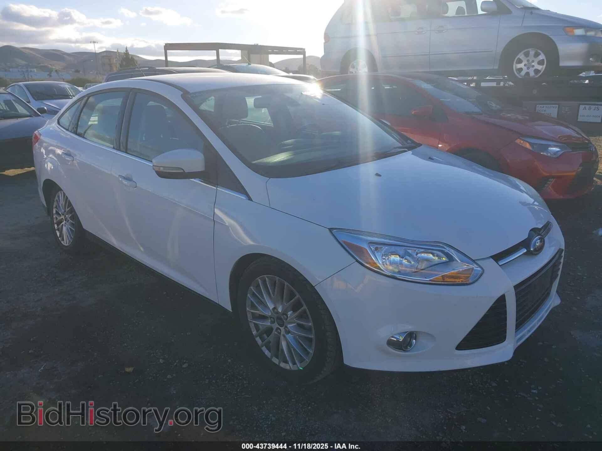 Photo 1FAHP3H23CL348860 - FORD FOCUS 2012
