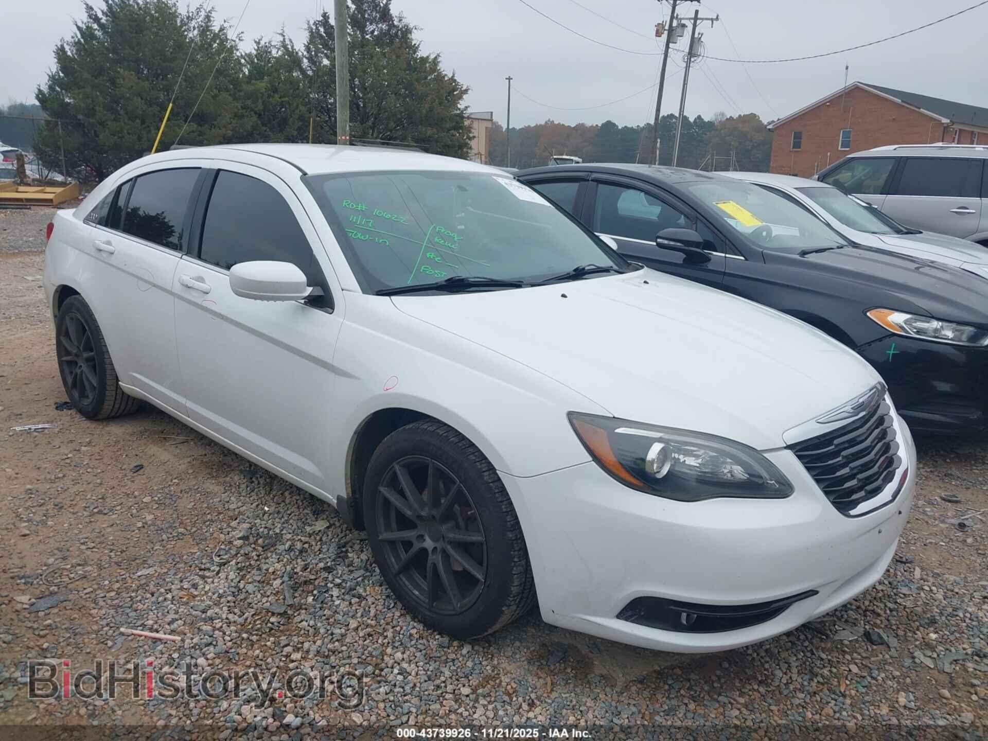 Photo 1C3CCBBG9DN744560 - CHRYSLER 200 2013