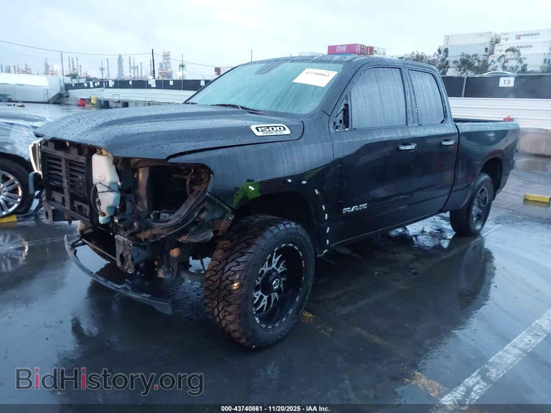 2020 RAM 1500 - VIN: 1C6SRFDTXLN263052 - Фото 2