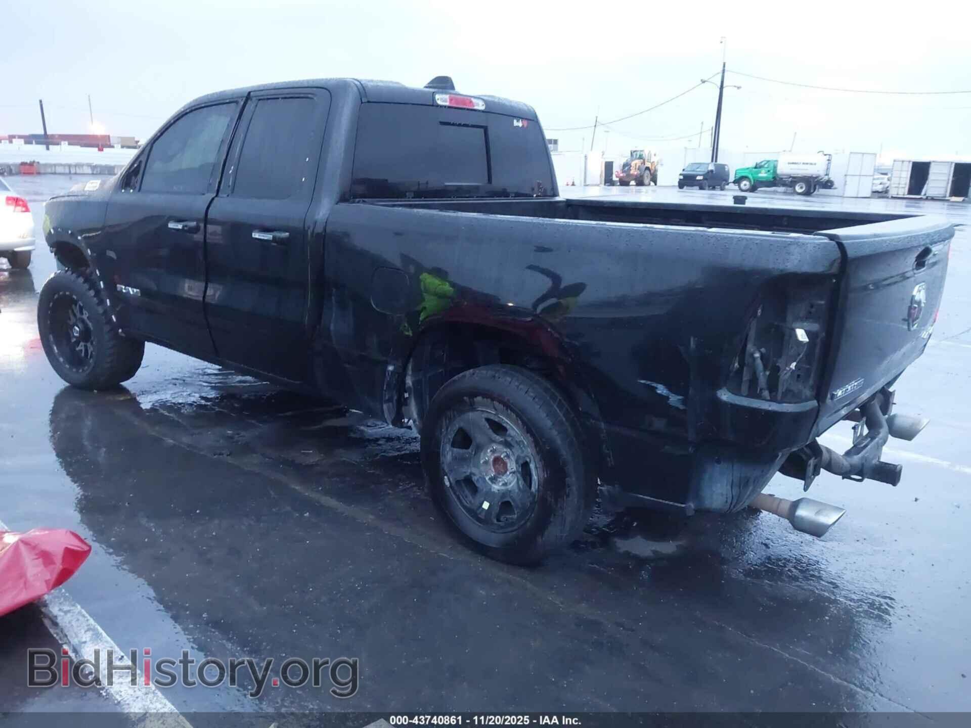 2020 RAM 1500 - VIN: 1C6SRFDTXLN263052 - Фото 3