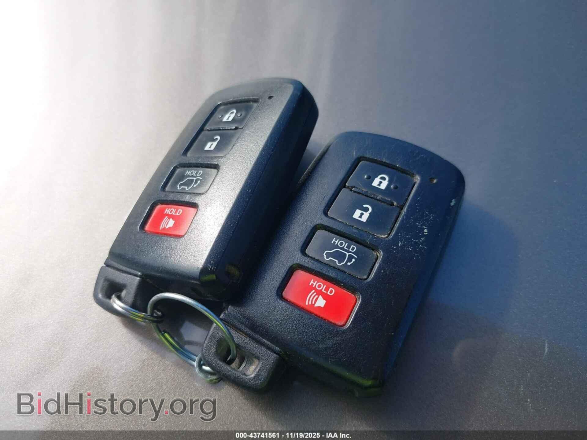 2015 TOYOTA RAV4 - VIN: JTMDFREV2FD174758 - Фото 11