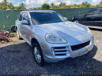 2010 Porsche CAYENNE, серебристый — VIN WP1AA2AP7ALA05256, IAAI