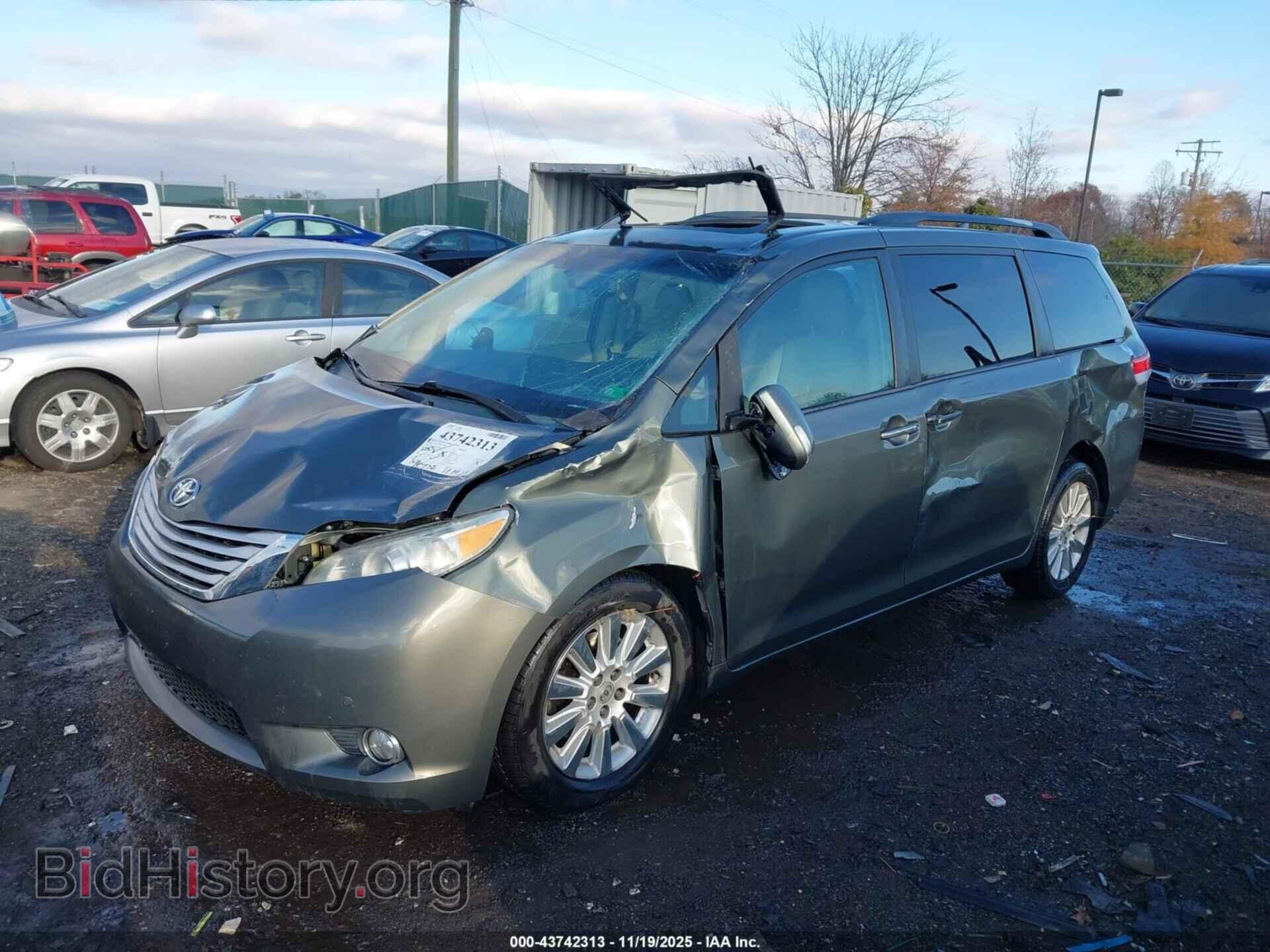 2013 TOYOTA SIENNA - VIN: 5TDDK3DC8DS060399 - Фото 2