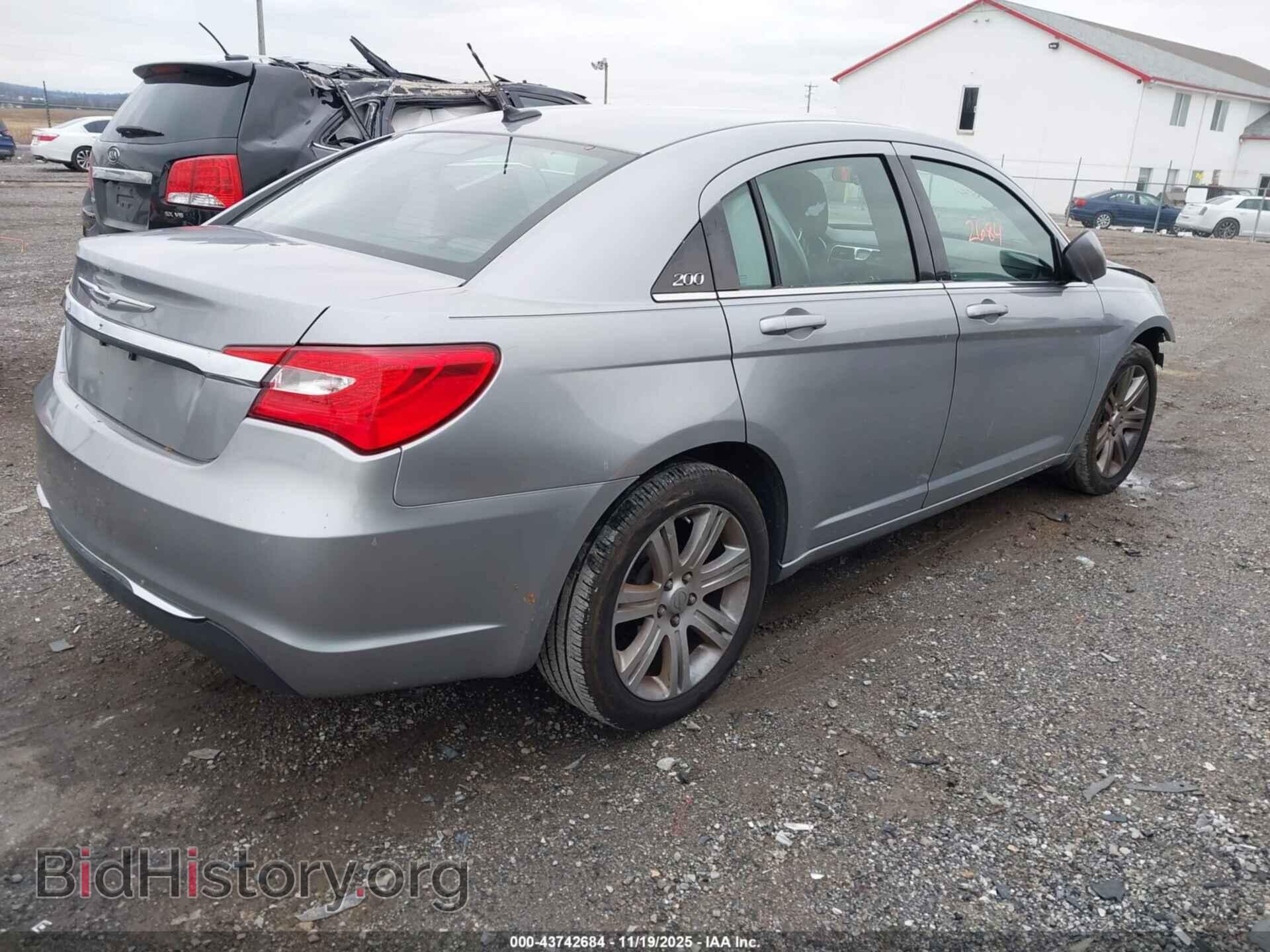 2013 CHRYSLER 200 - VIN: 1C3CCBBB0DN743348 - Photo 4