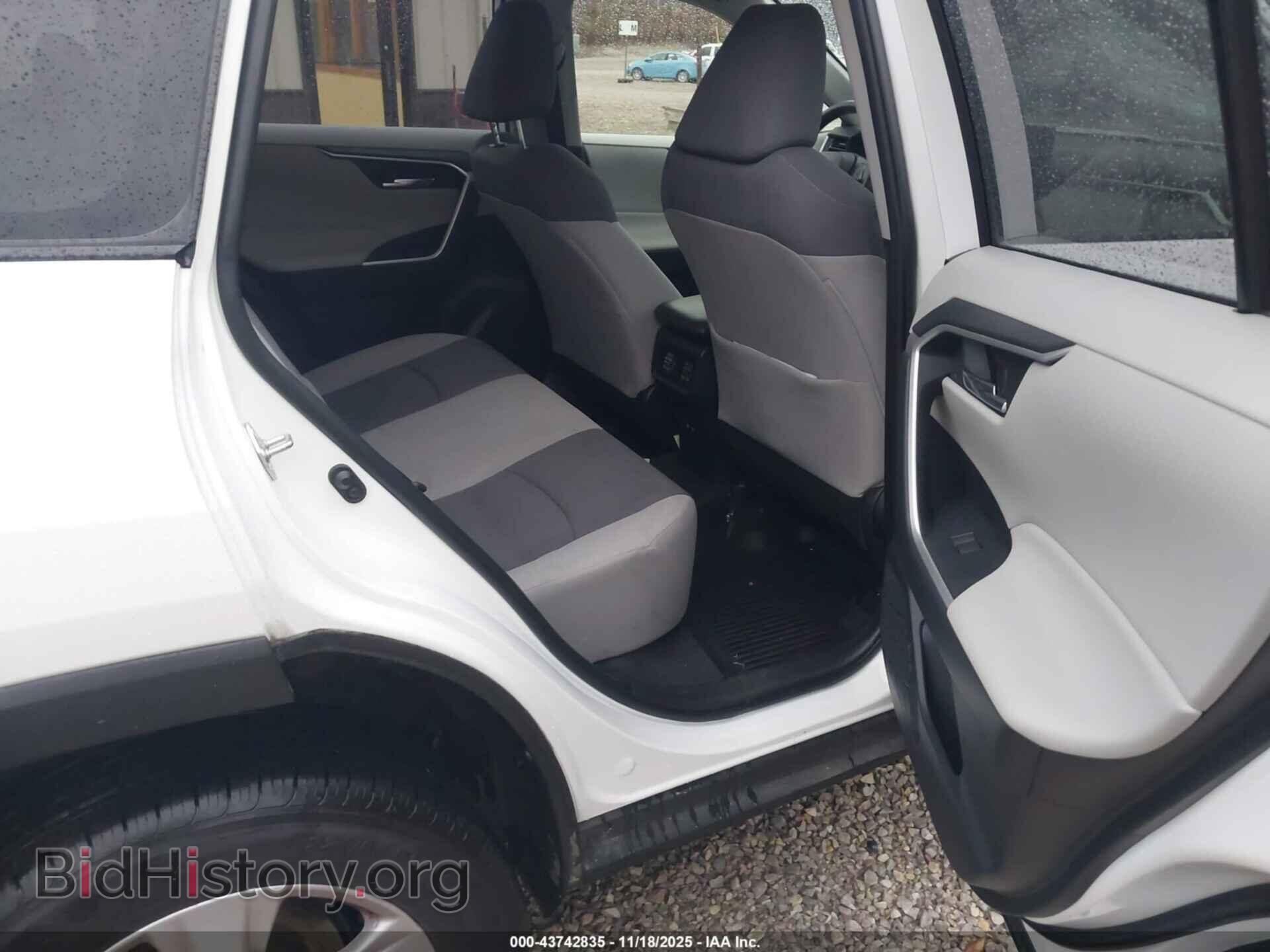 2019 TOYOTA RAV4 - VIN: JTMP1RFV1KD037072 - Фото 8